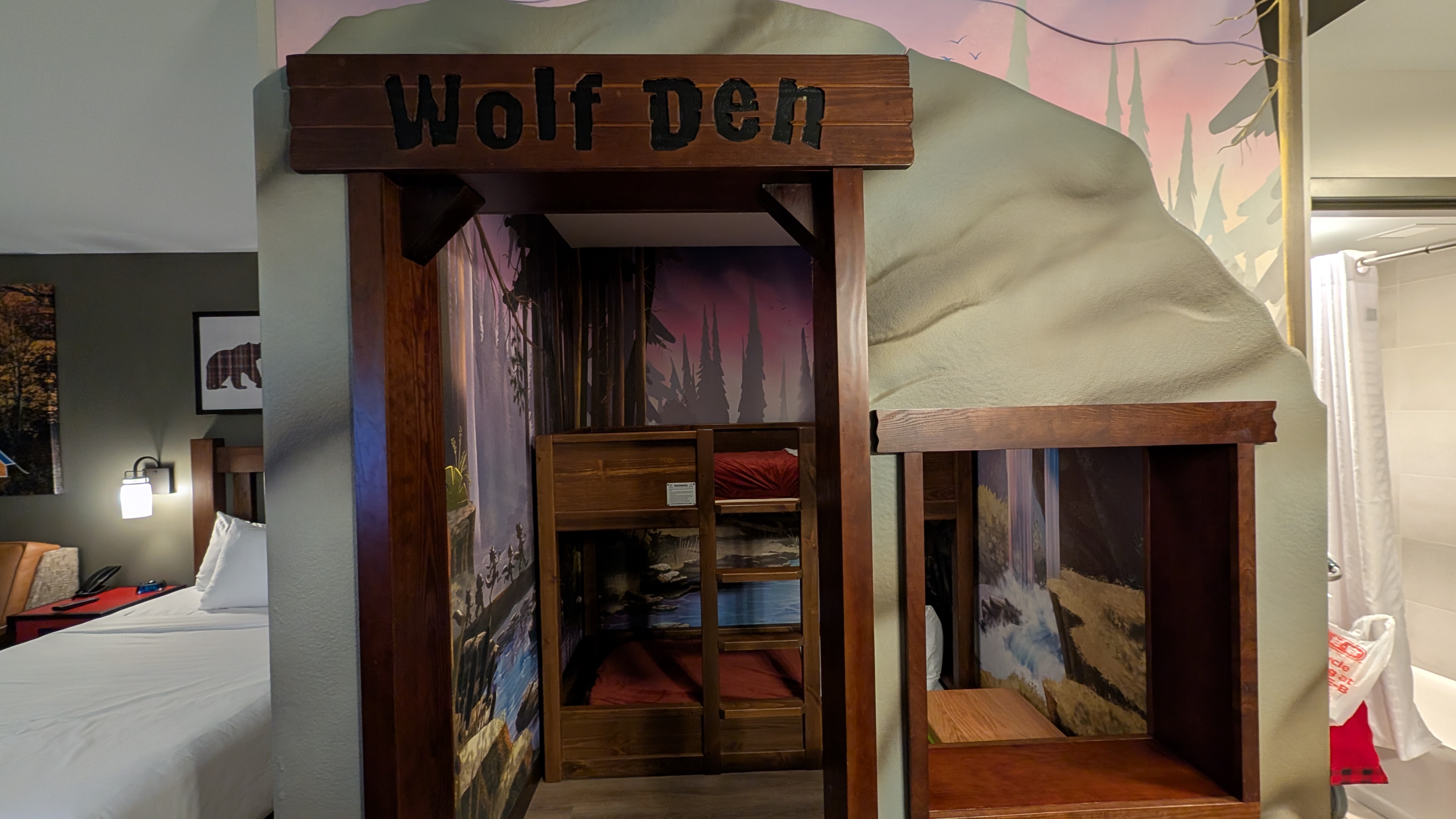 Great Wolf Lodge Webster guestroom Wolf Den exterior Great Wolf Lodge Webster guestroom Wolf Den exterior