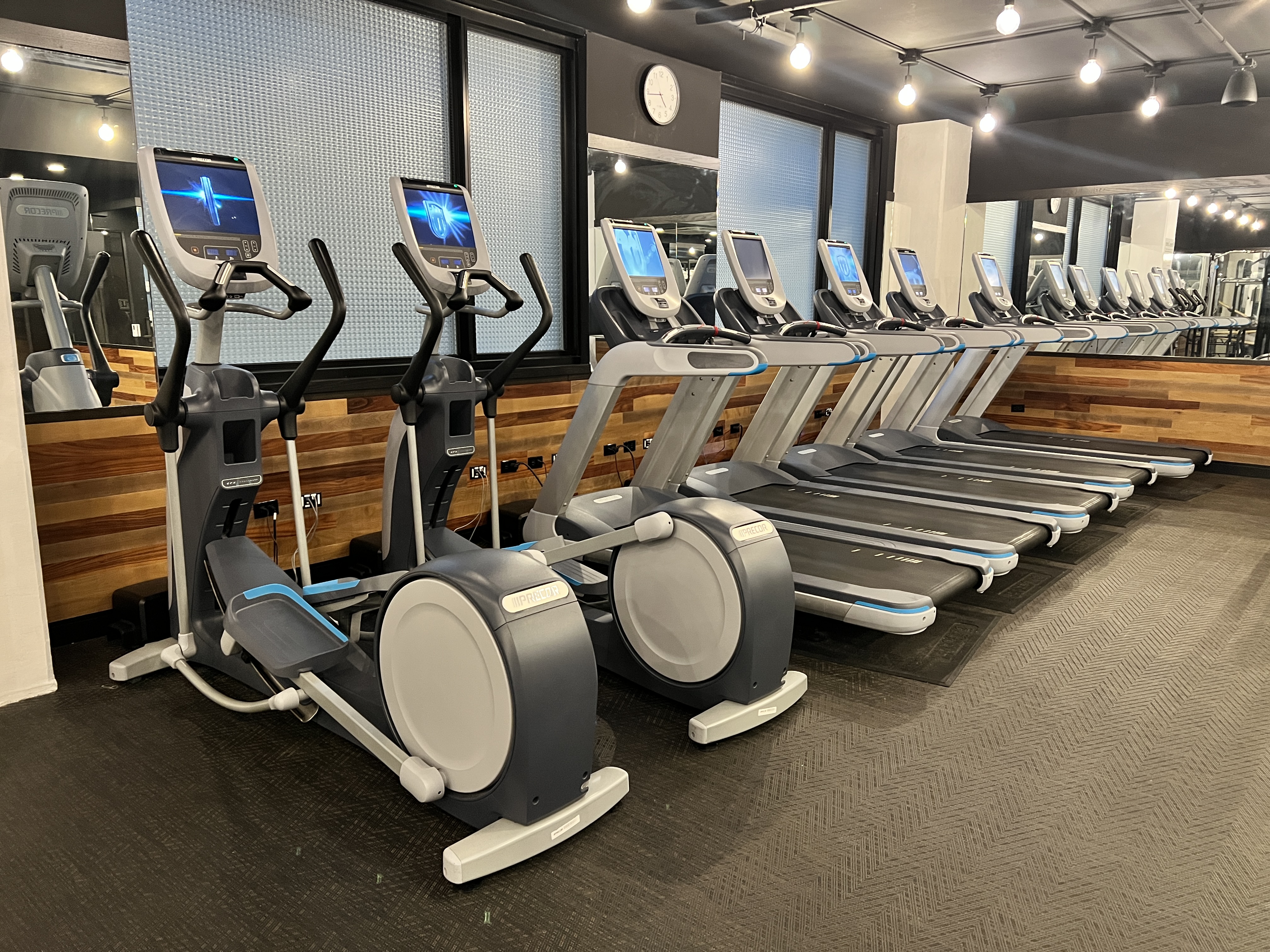 Hotel EMC2 Autograph Collection cardio Hotel EMC2 Autograph Collection cardio