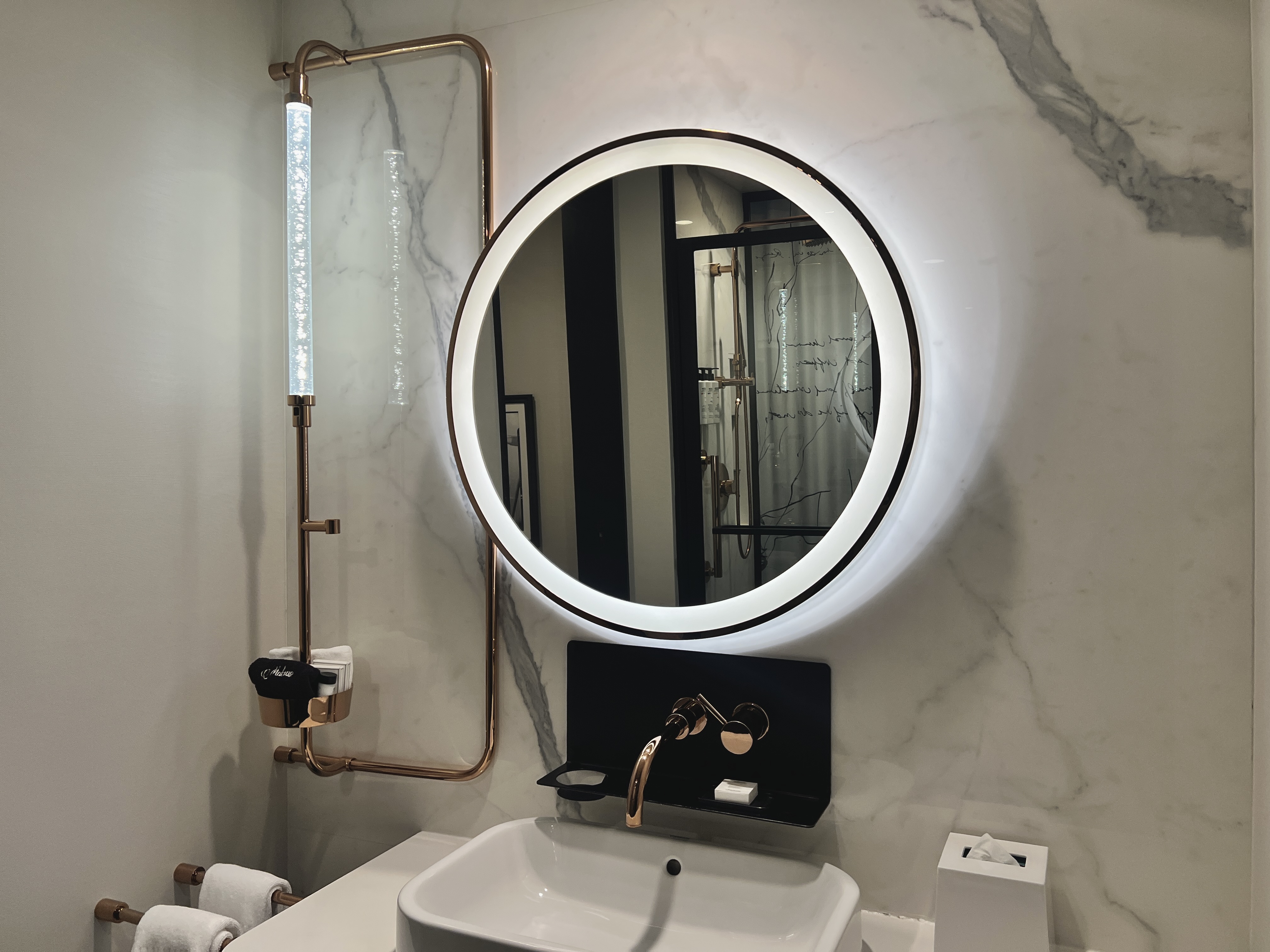 Hotel EMC2 Autograph Collection vanity Hotel EMC2 Autograph Collection vanity