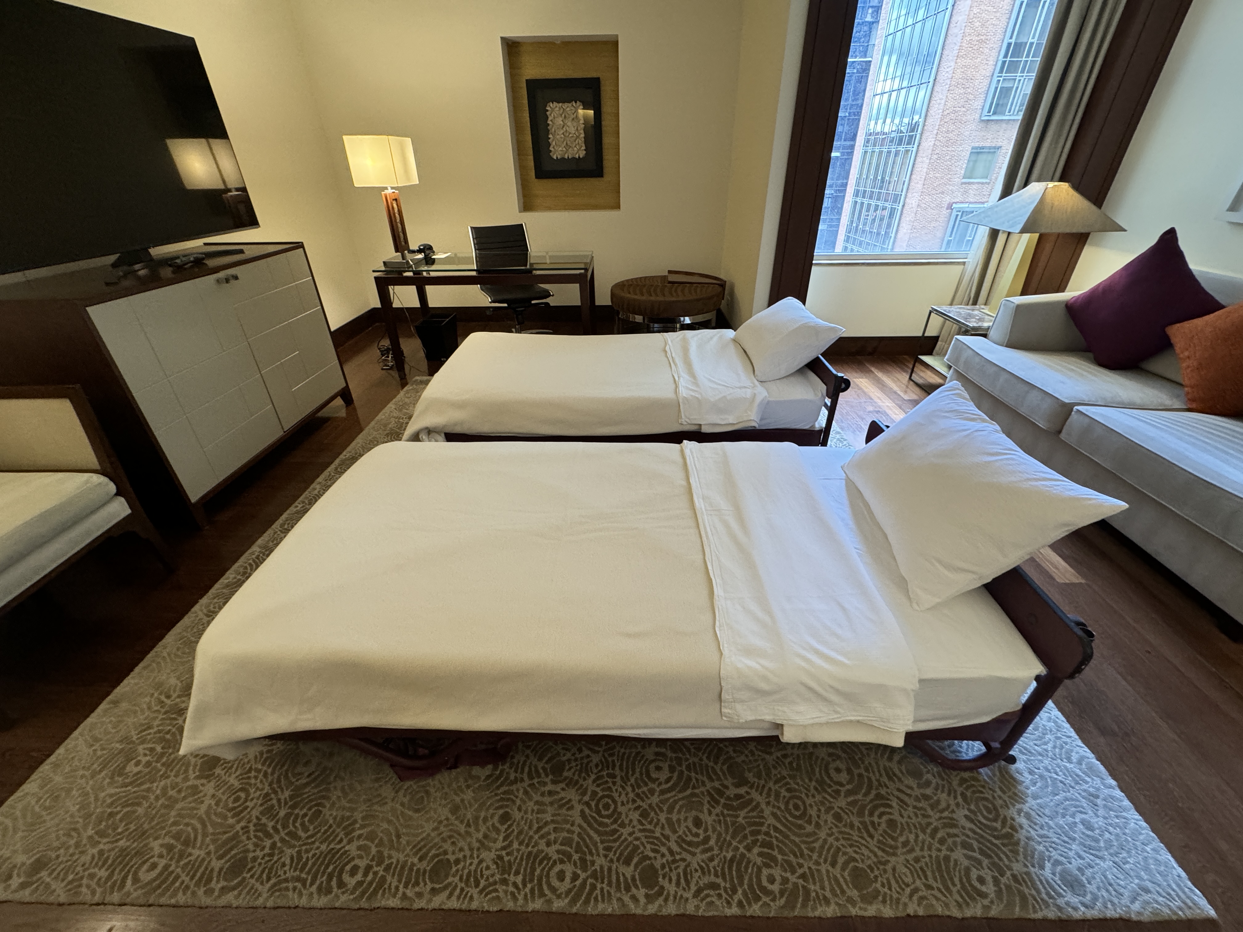 JW Marriott Bogota Jr. Suite rollaway beds JW Marriott Bogota Jr. Suite rollaway beds