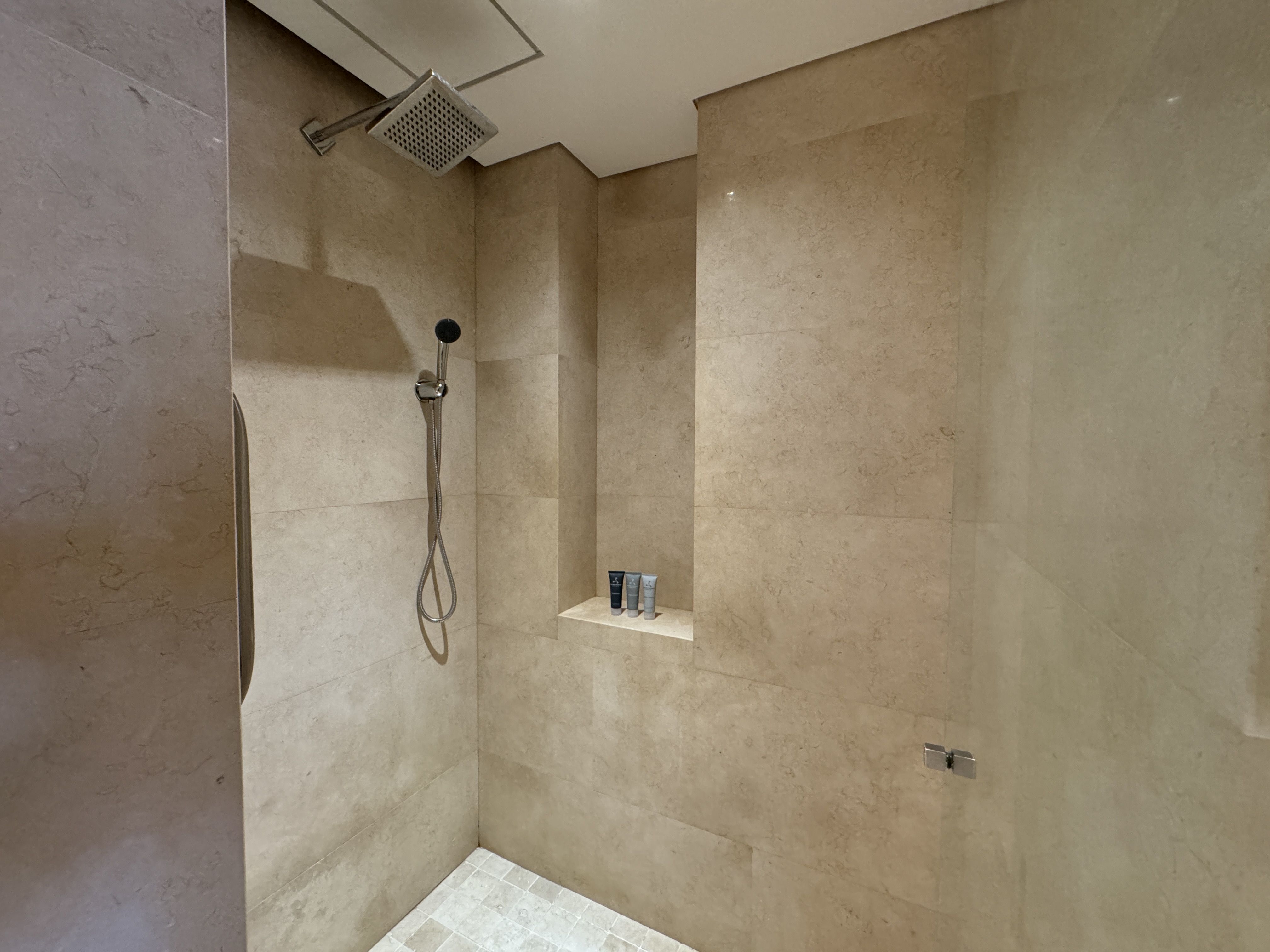 JW Marriott Bogota shower JW Marriott Bogota shower