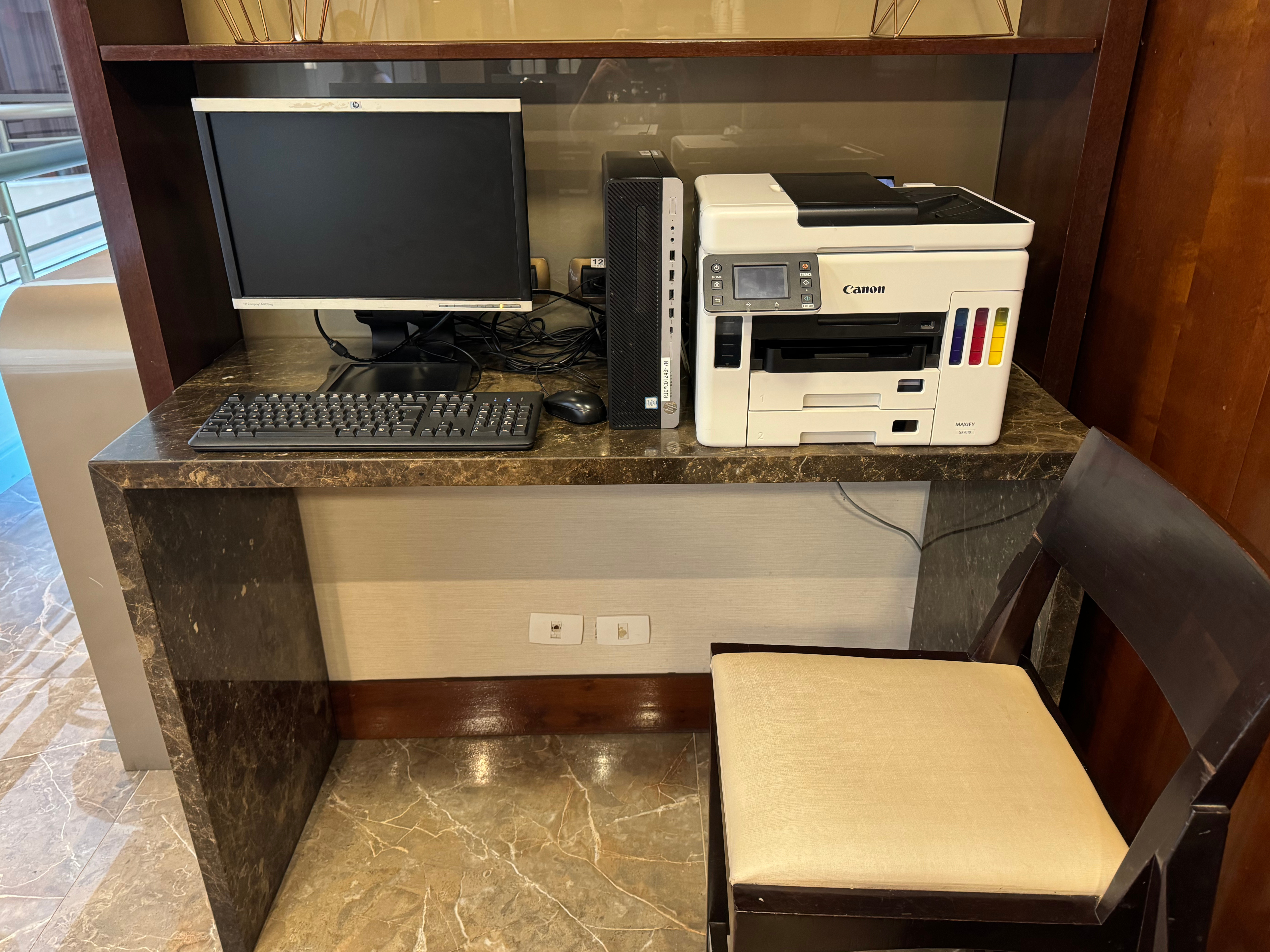 JW Marriott Hotel Rio de Janeiro lounge computer printer