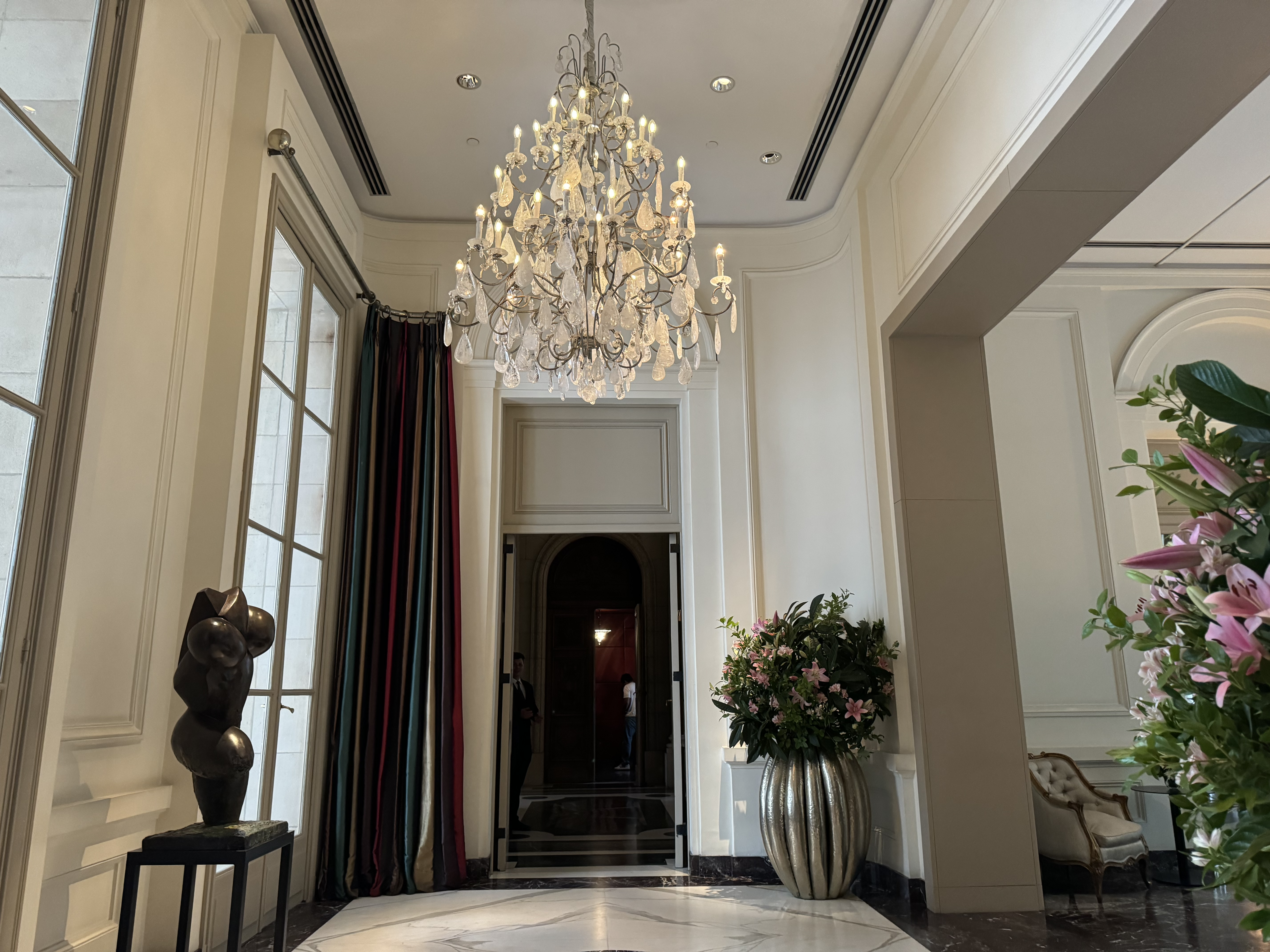 Palacio Duhau Park Hyatt Buenos Aires chandelier Palacio Duhau Park Hyatt Buenos Aires chandelier