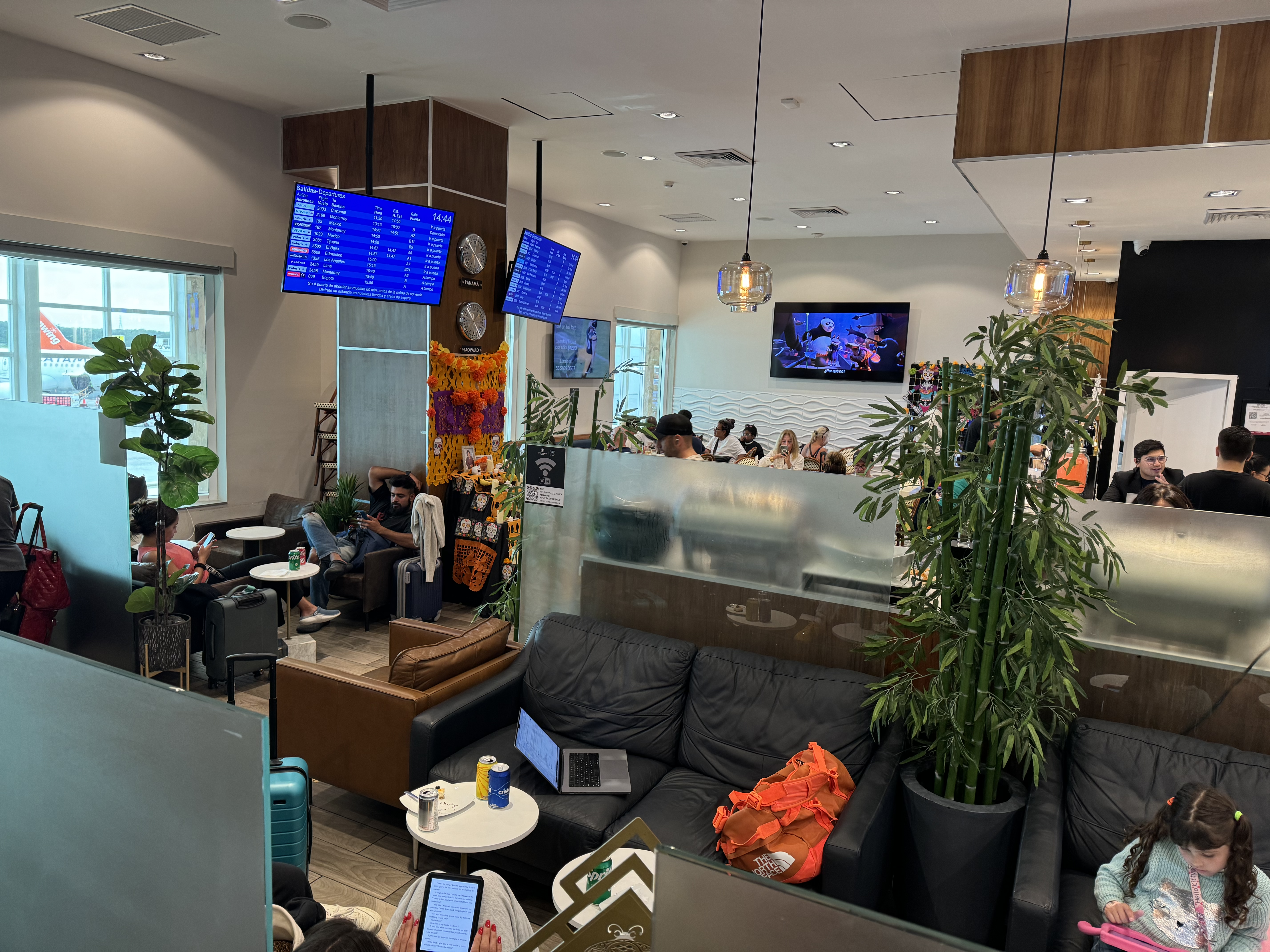Plaza Premium Lounge CUN Plaza Premium Lounge CUN