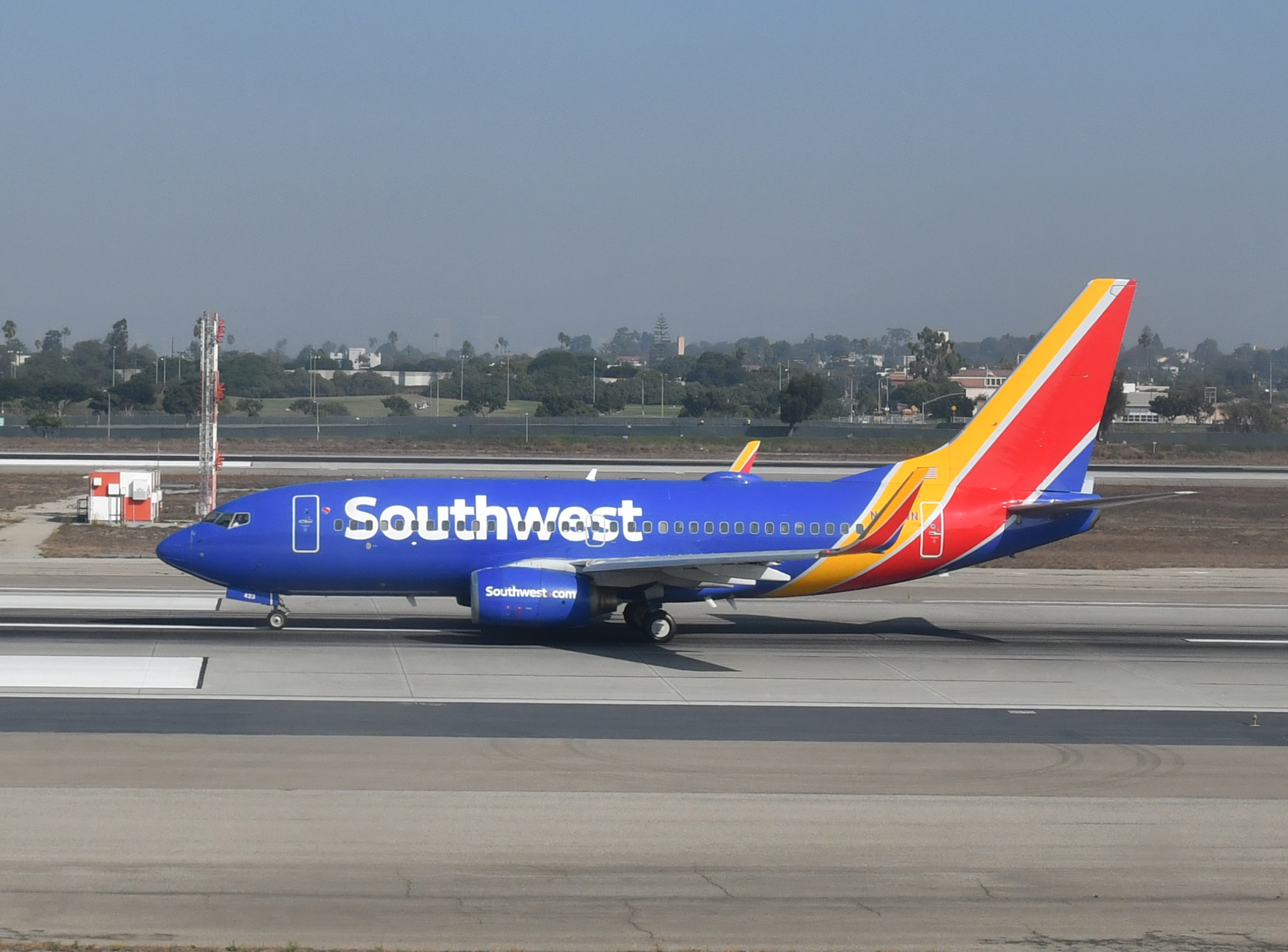 Southwest-B737-700-ATL-Delta Southwest B737 700 Taxiing