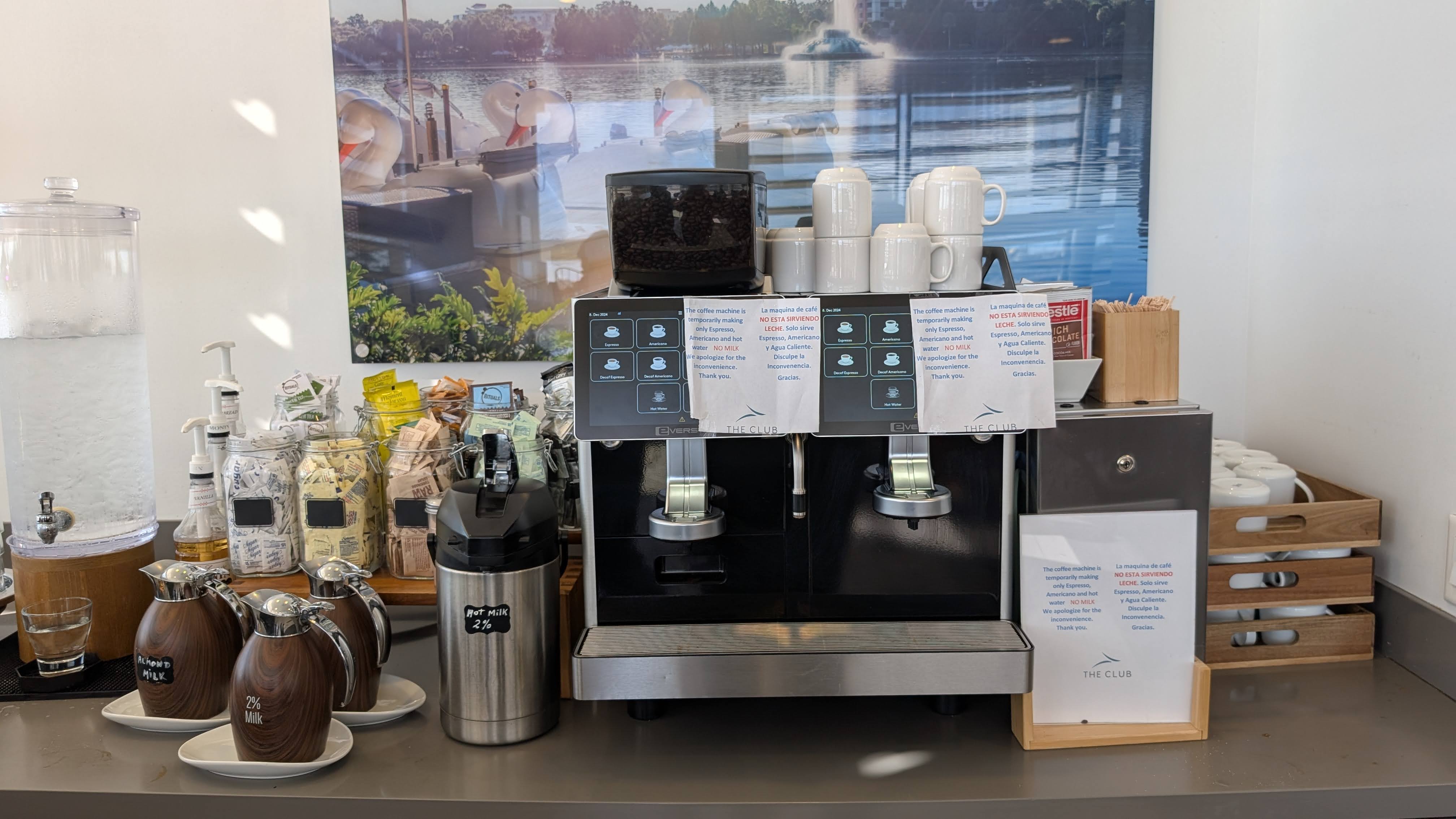 The Club MCO Terminal A food and beverage espresso machine The Club MCO Terminal A food and beverage espresso machine