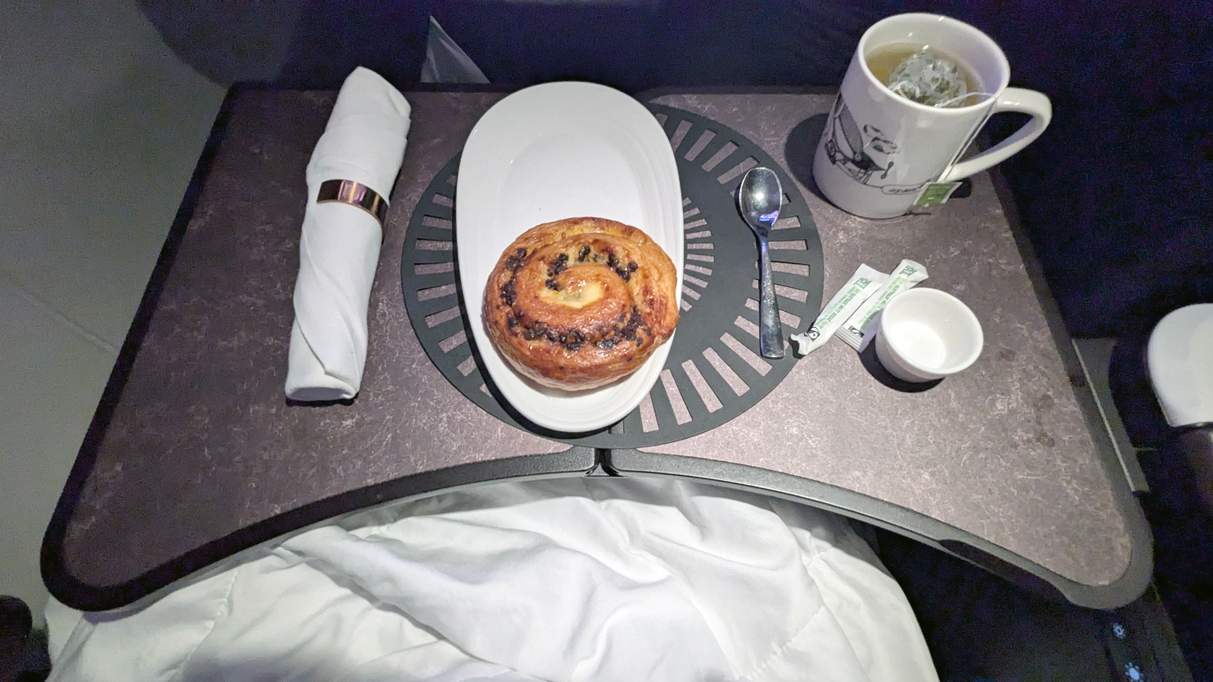 Virgin Atlantic A330 900 Business Class Breakfast Virgin Atlantic A330 900 Business Class Breakfast