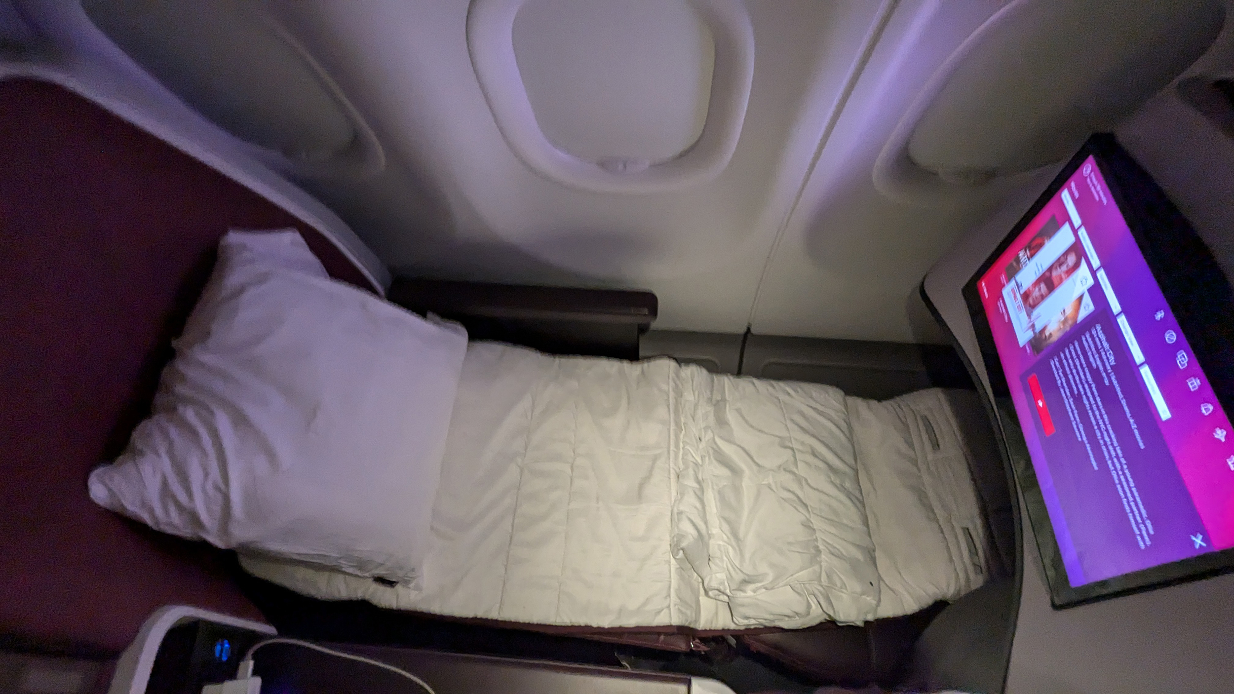 Virgin Atlantic A330 900 Business Class Flat Bed Mattress Pad Virgin Atlantic A330 900 Business Class Flat Bed Mattress Pad