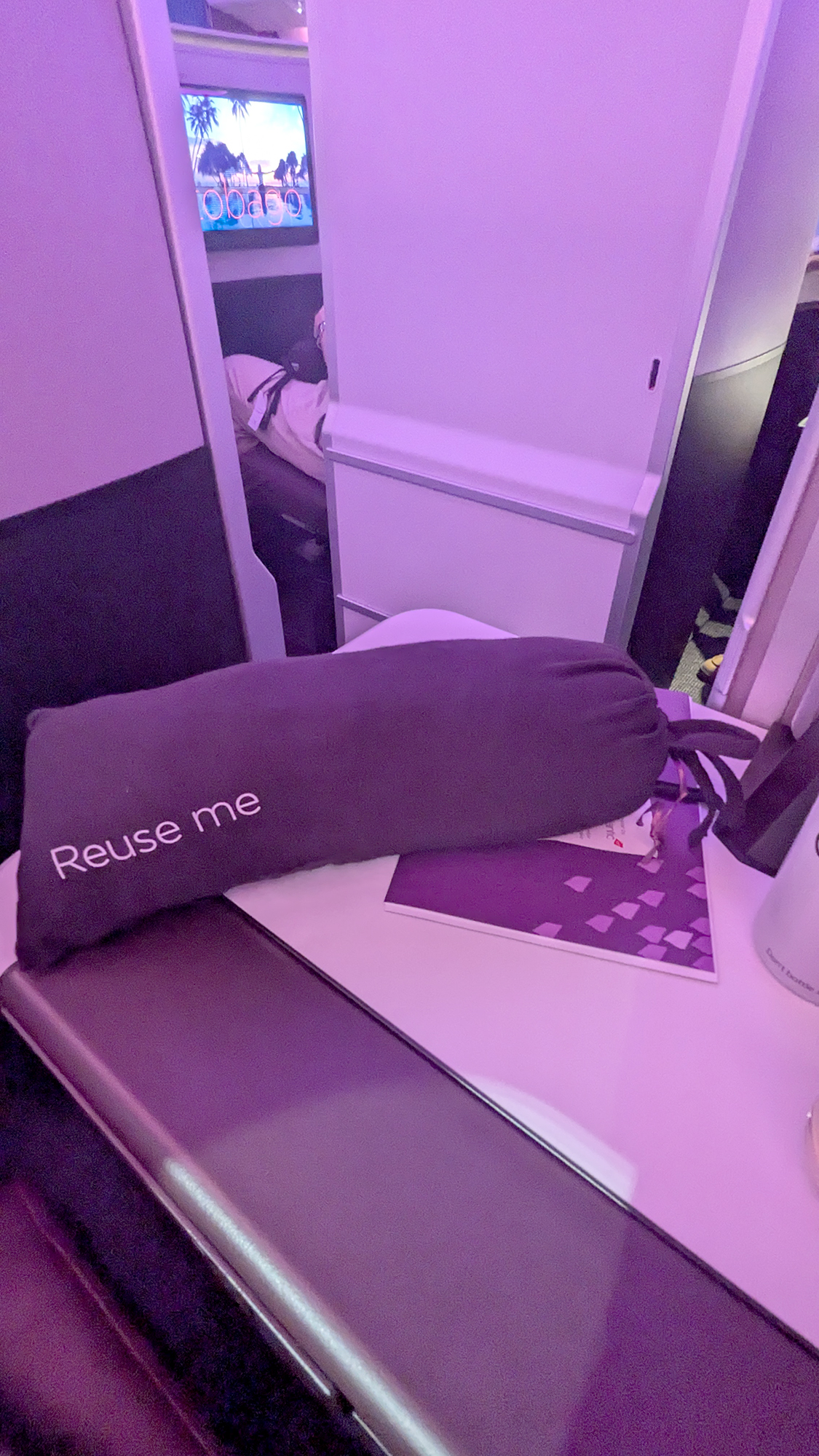 Virgin Atlantic A330 900 Business Class Pajamas Virgin Atlantic A330 900 Business Class Pajamas