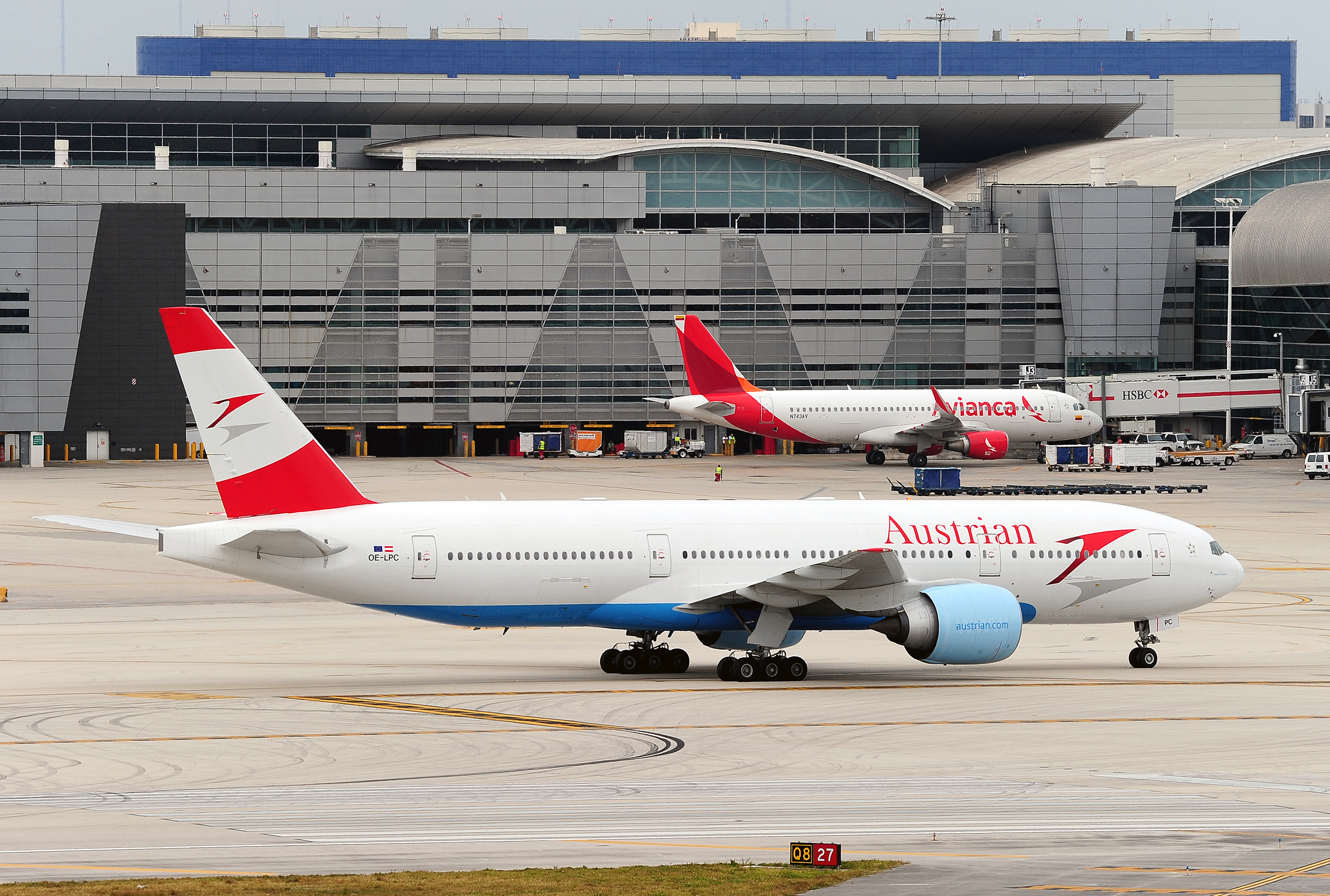 Austrian Airlines business class Austrian Airlines B777-200 Avianca A320 Miami
