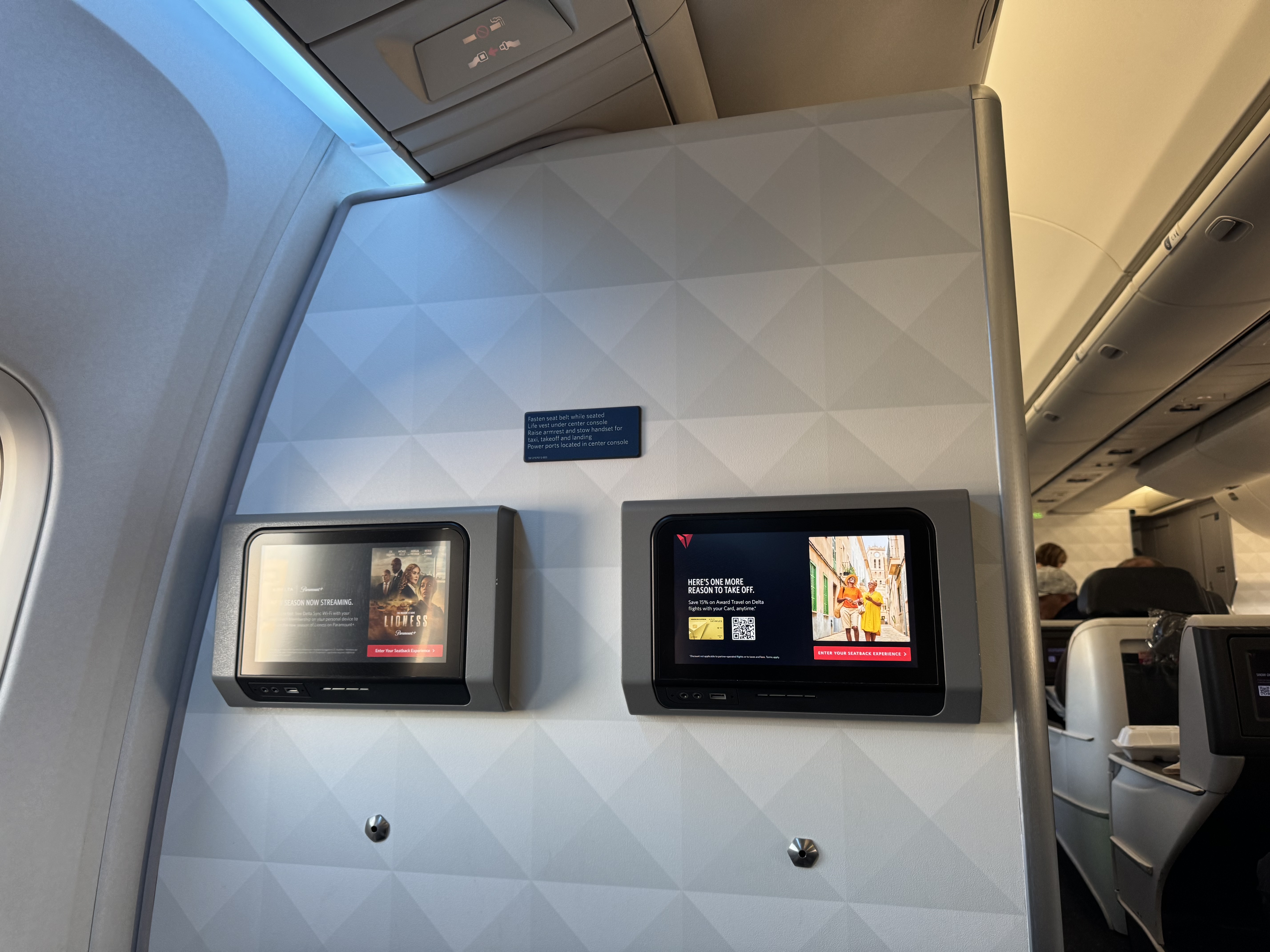 Delta Premium Select Facing Forward