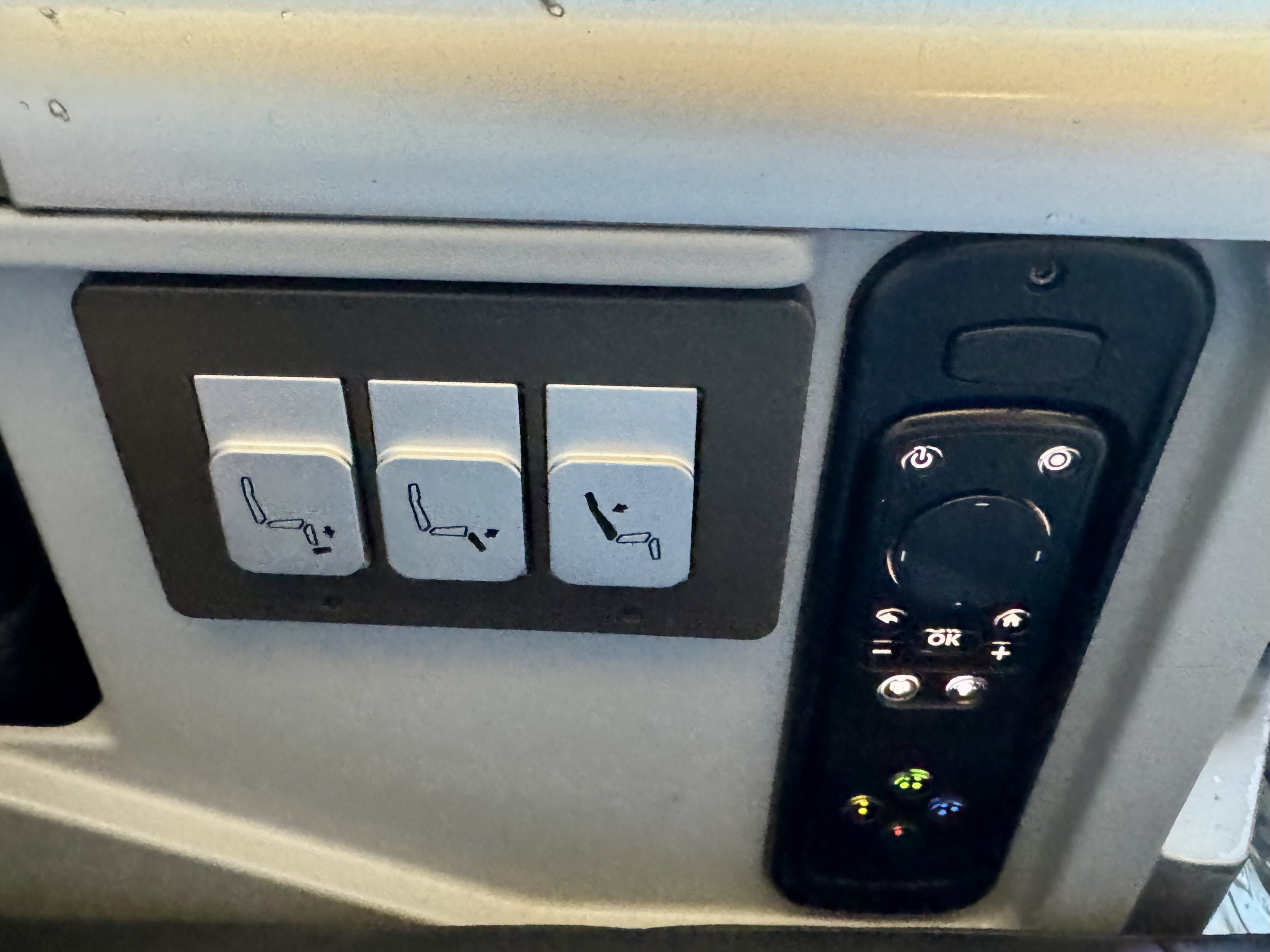 Delta Premium Select Seat Controls