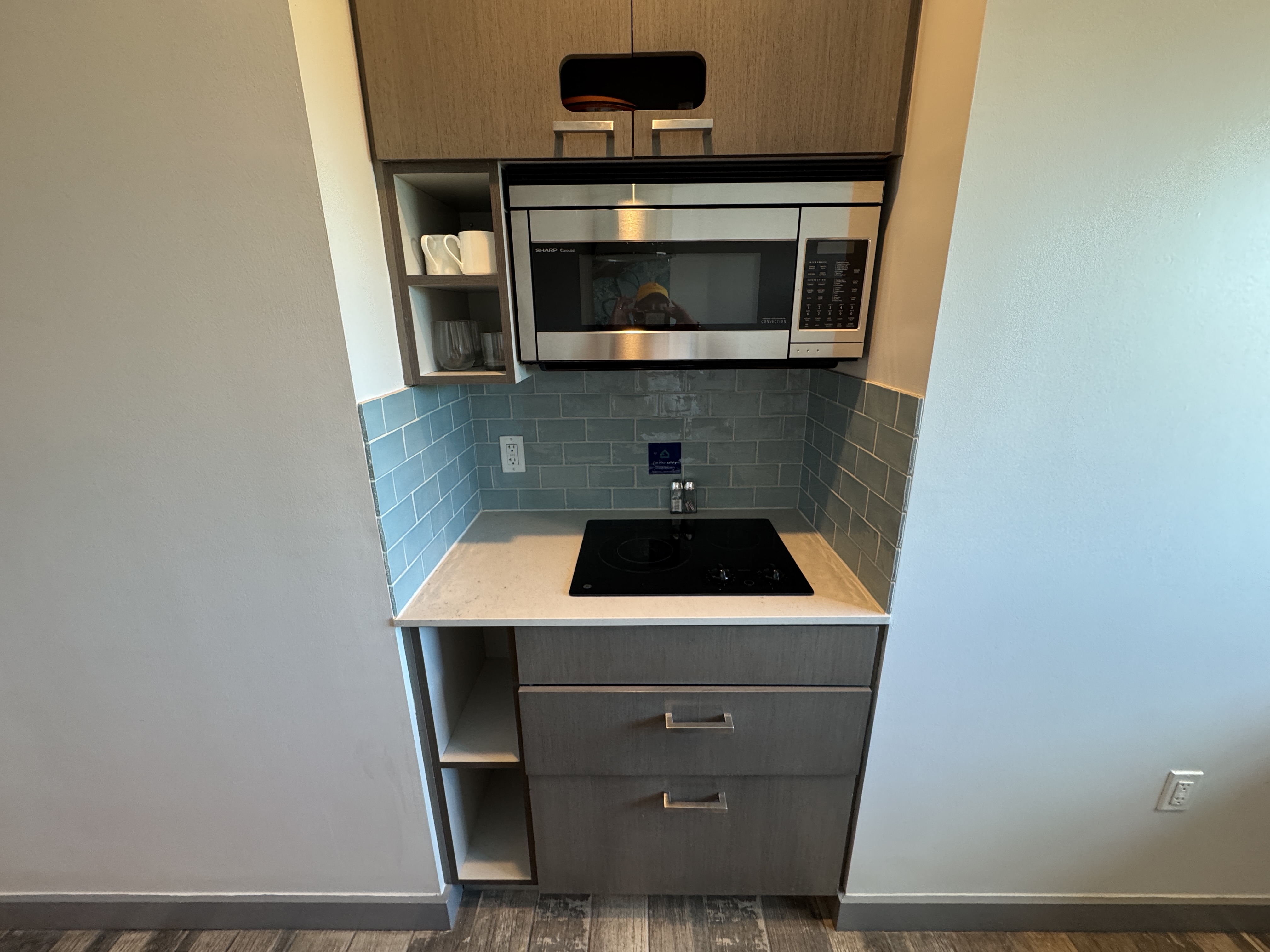 Hyatt House Naples Oven and Microwave Hyatt House Naples Oven and Microwave