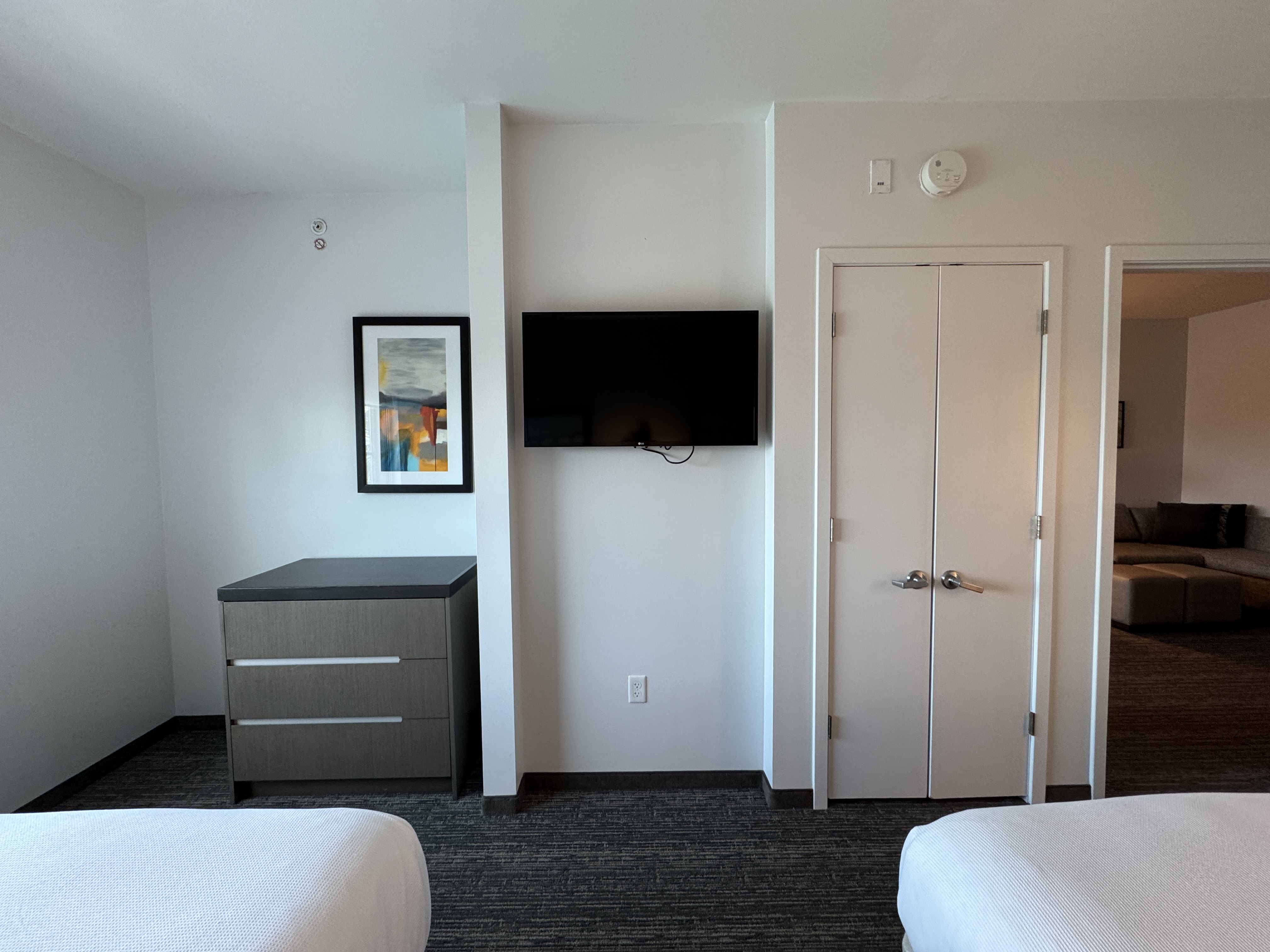 Hyatt House Naples bedroom TV Hyatt House Naples bedroom TV