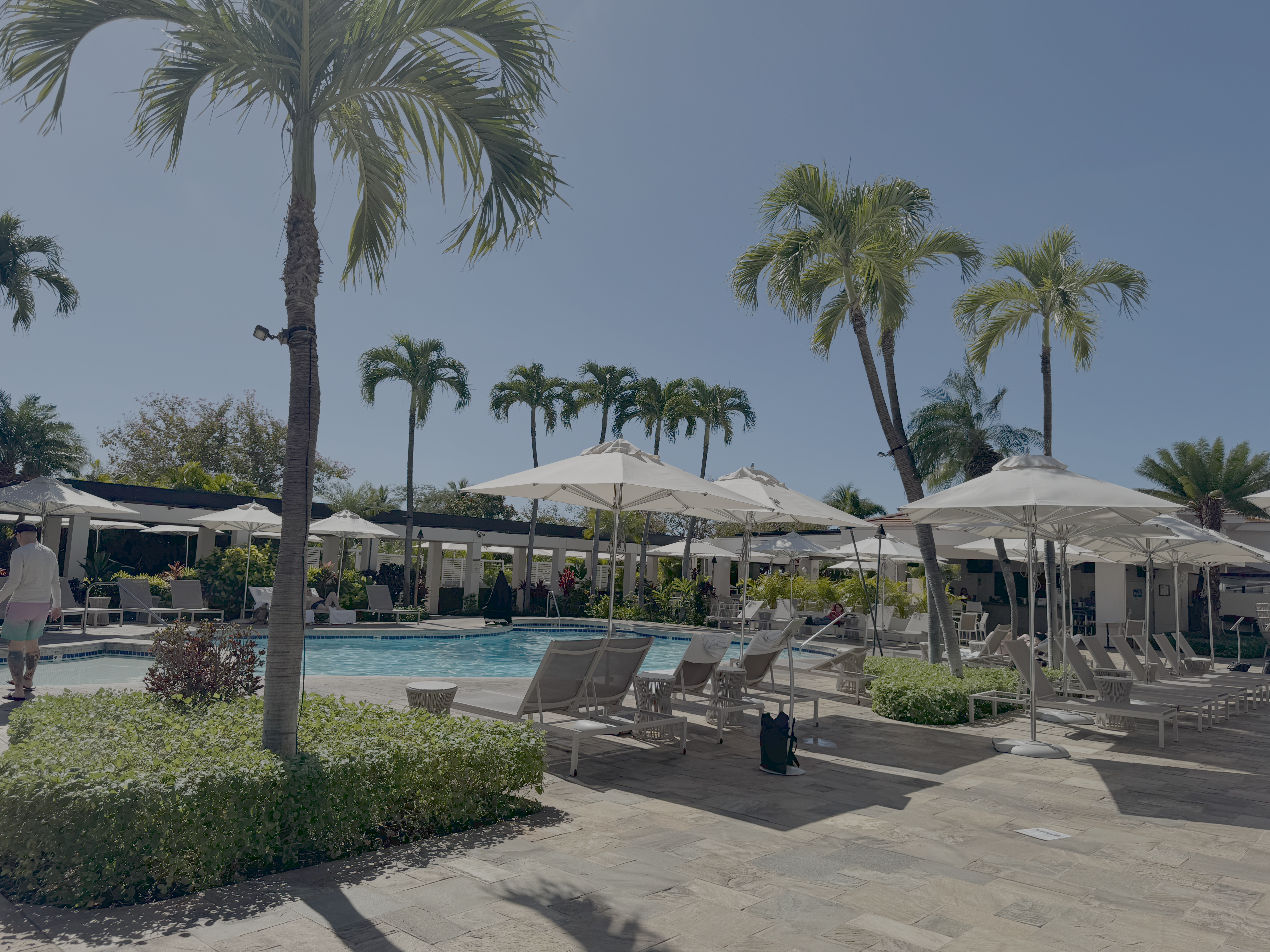 Maui Coast Hotel Kihei pool