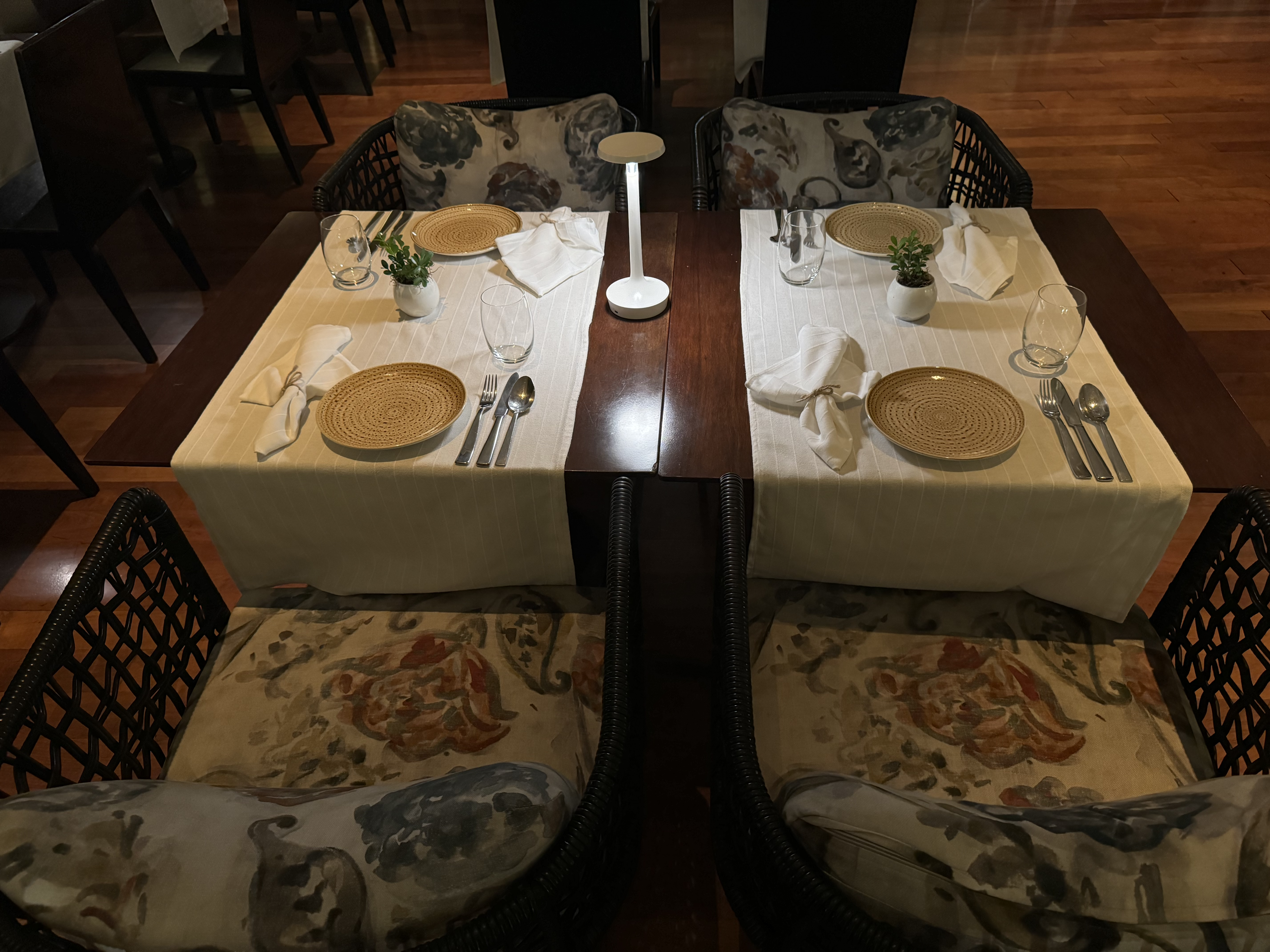 Palacio Duhau Park Hyatt Buenos Aires Gioia Cocina Botanica inside tables Palacio Duhau Park Hyatt Buenos Aires Gioia Cocina Botanica inside tables