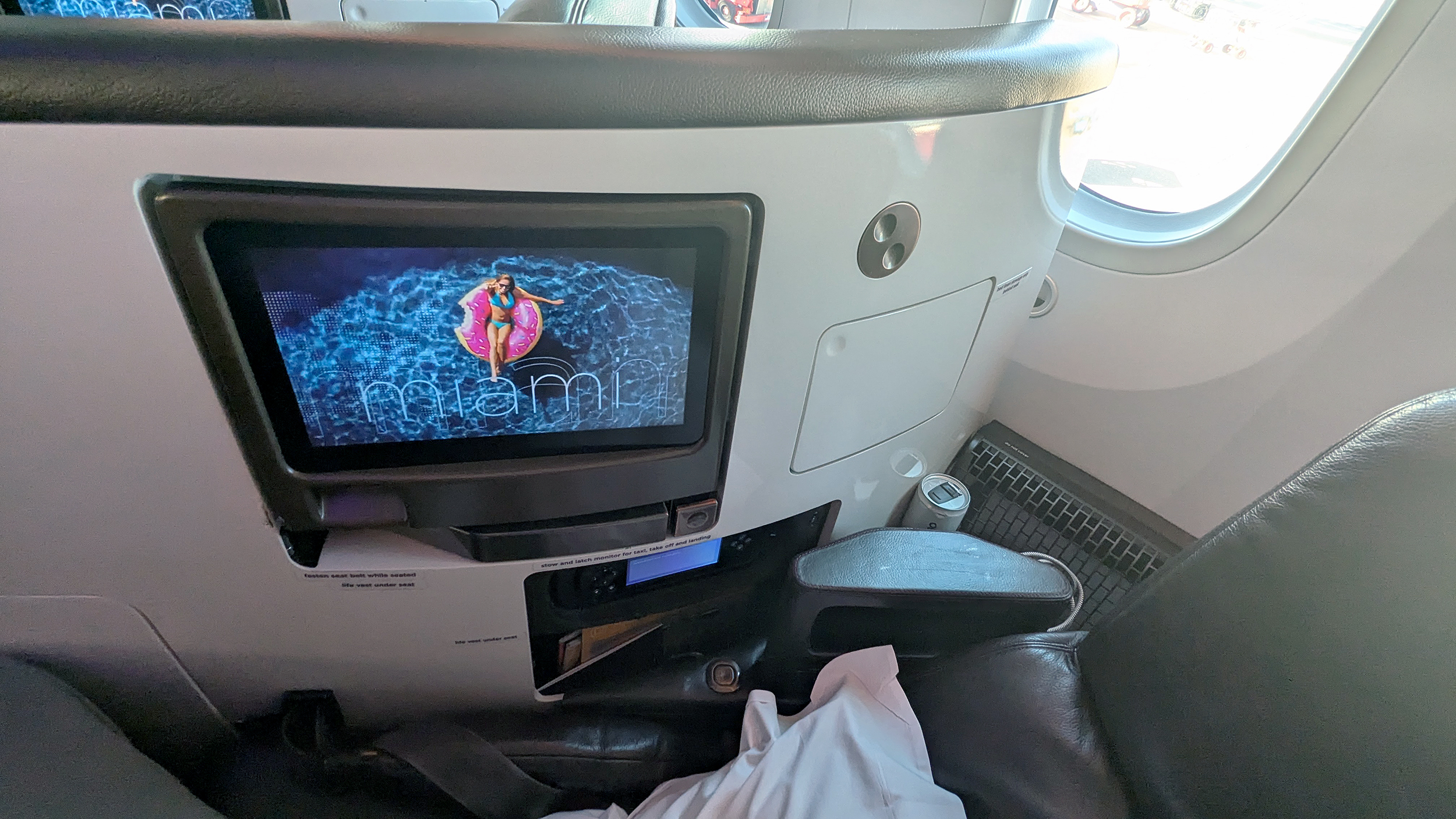 Virgin Atlantic B787 Upper Class Seat Armrest and Storage Virgin Atlantic B787 Upper Class Seat Armrest and Storage