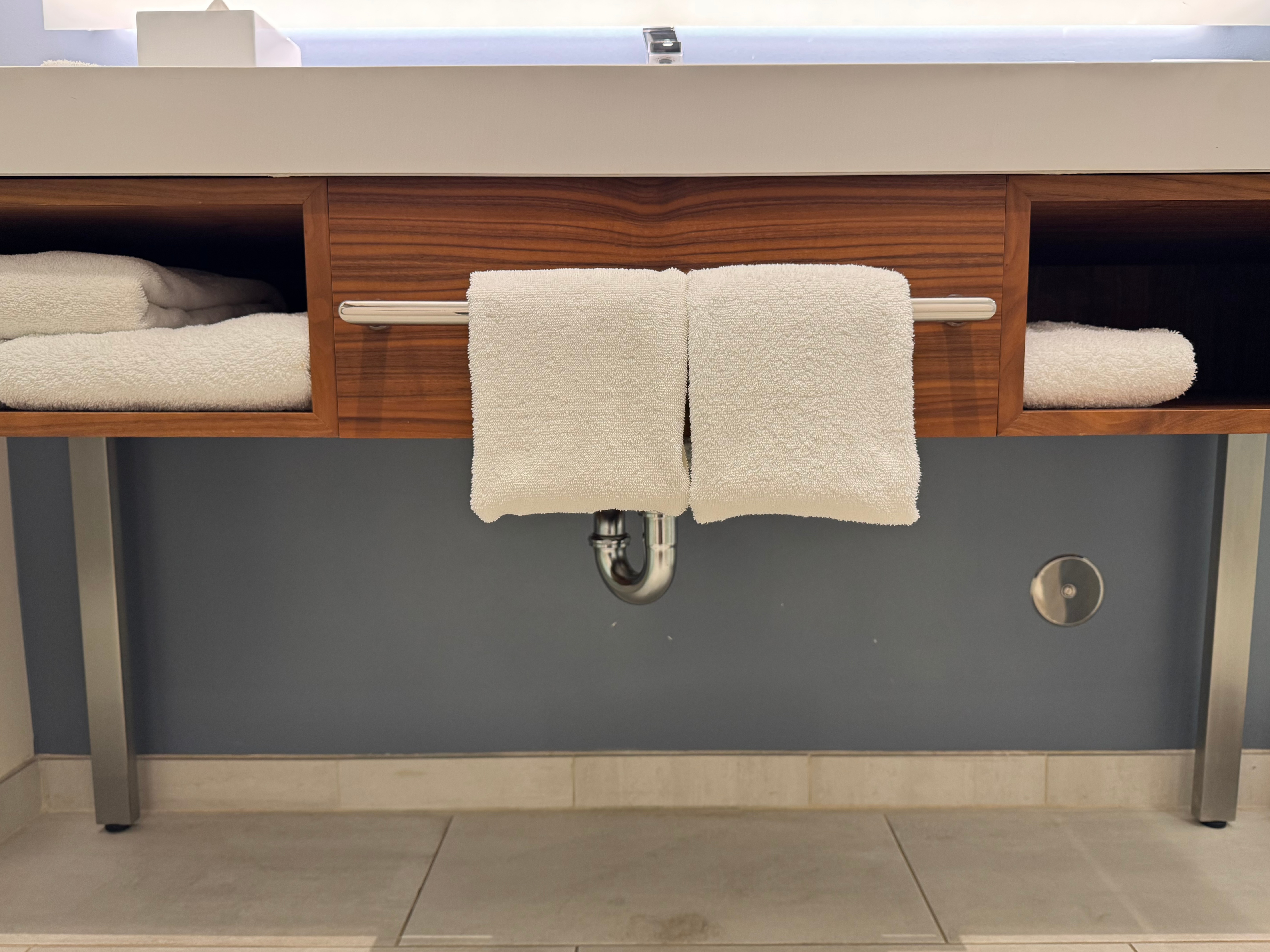 AC Hotel by Marriott Maui Wailea King Ocean View Suite bathroom sink