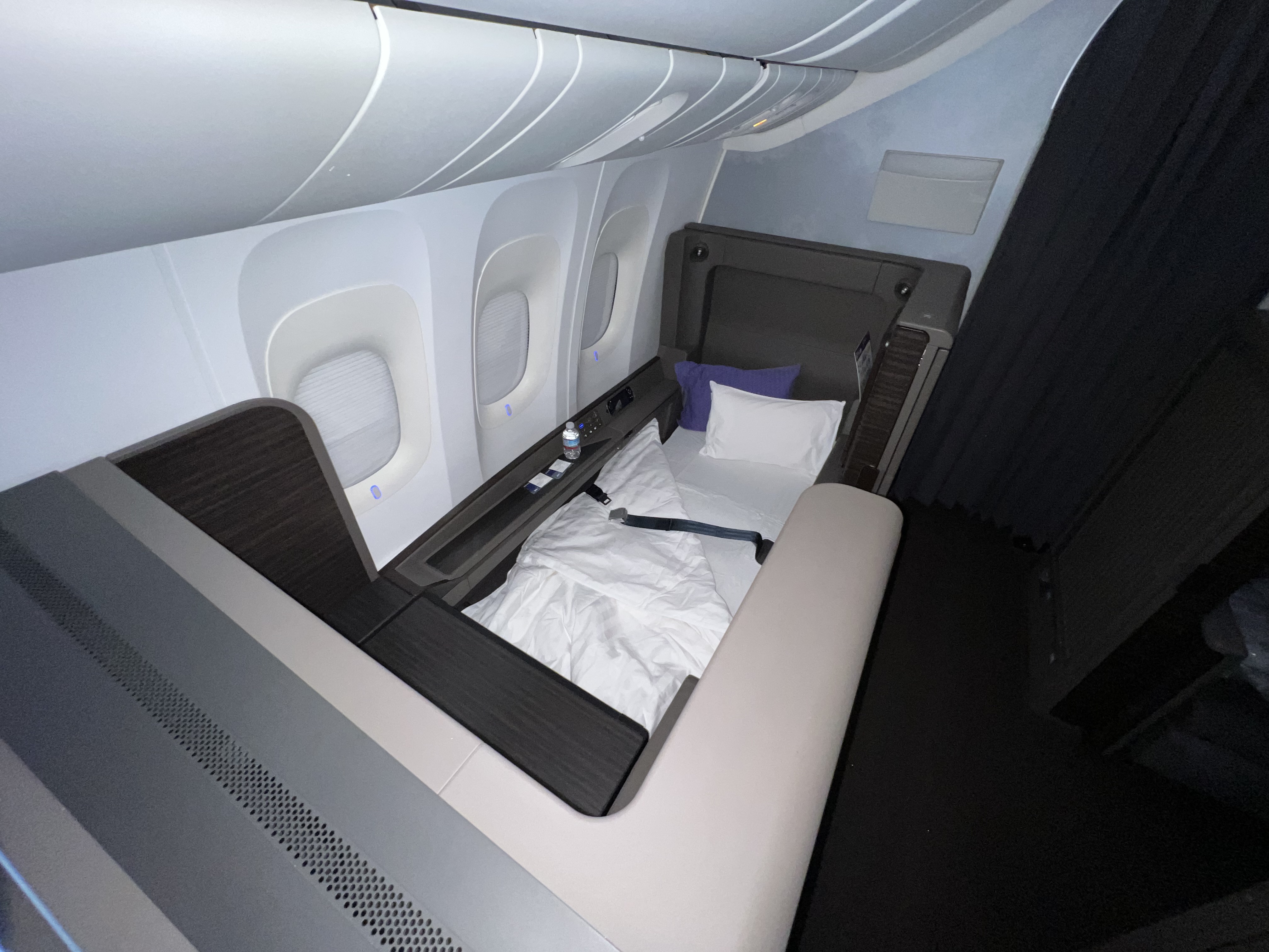 ANA FIRST CLASS SUITE EHSAN HAQUE ANA FIRST CLASS SUITE EHSAN HAQUE