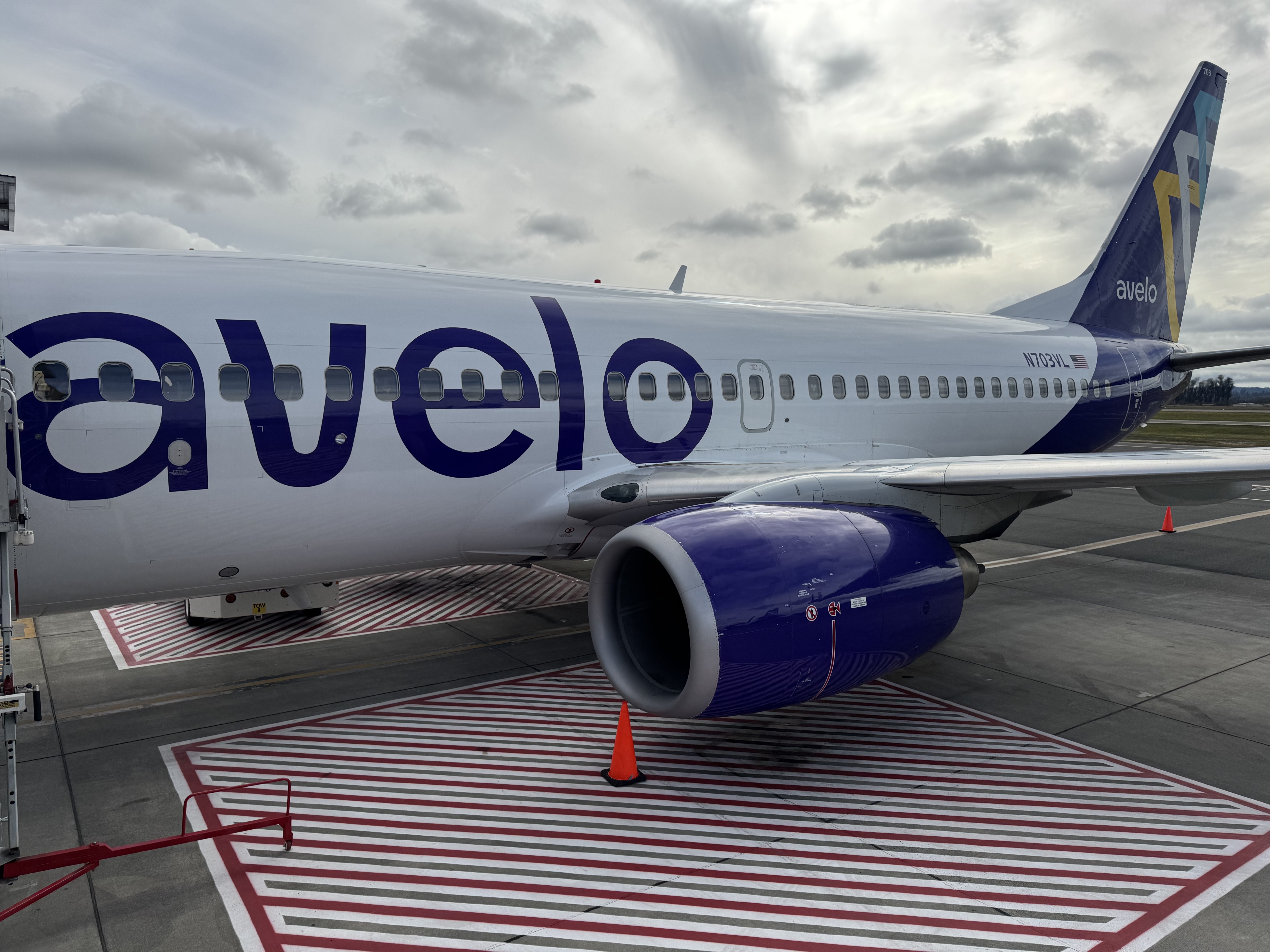 Avelo Airlines B737 7 plane waiting at Santa Rosa STS