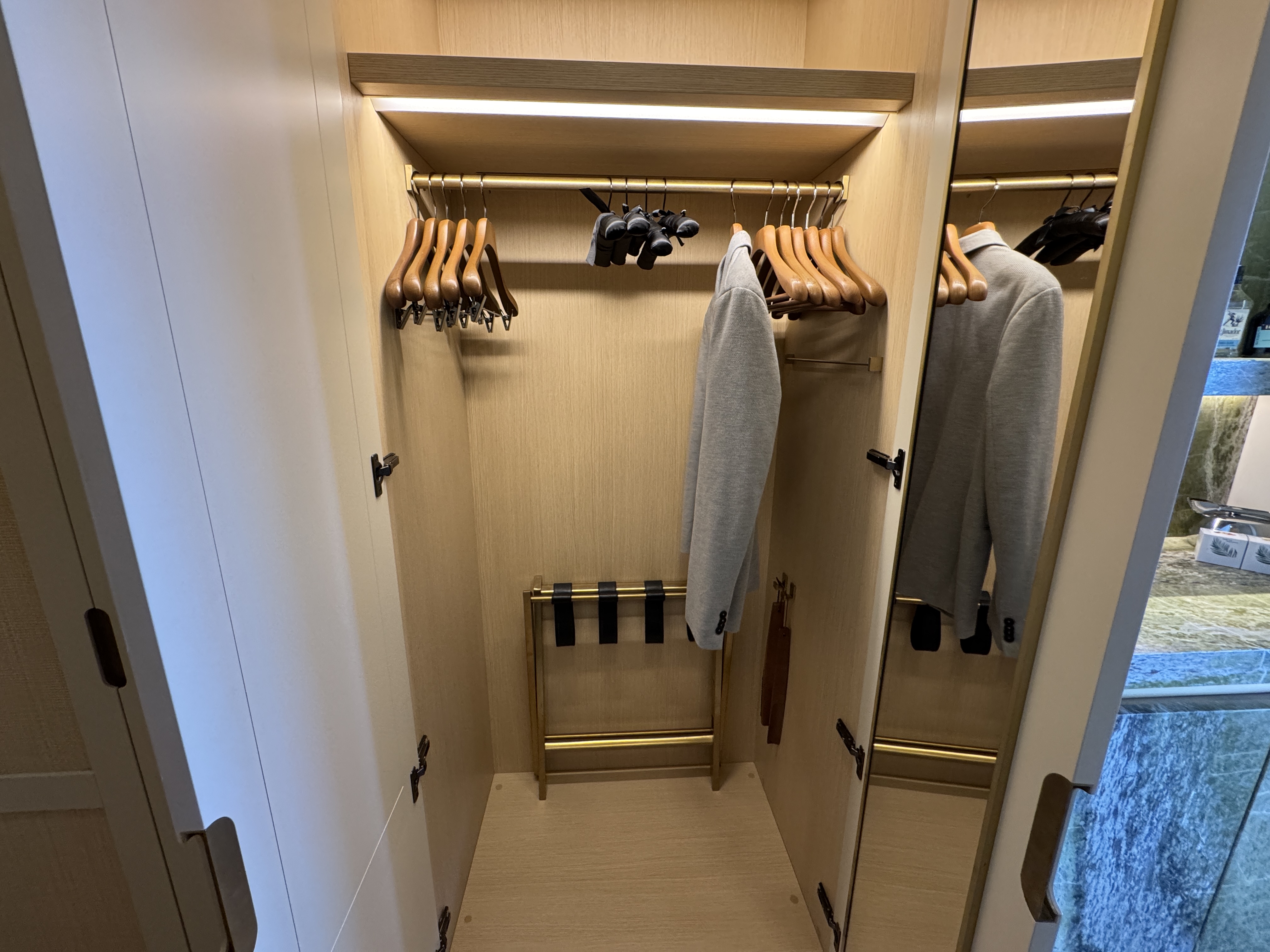 Closet Hanging Clothes Four Seasons Surf Club Closet Hanging Clothes Four Seasons Surf Club