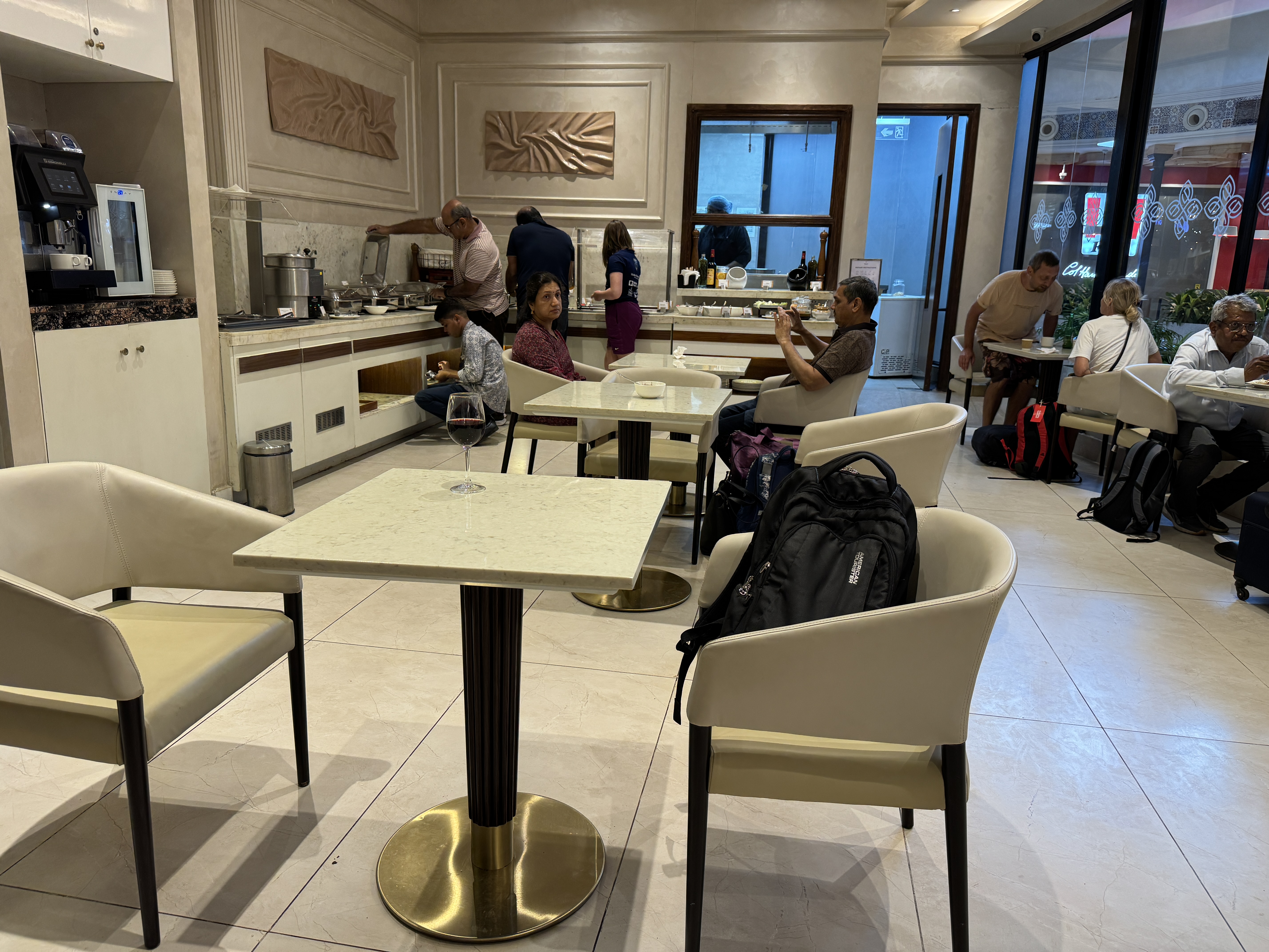 Encalm Lounge GOX dining room Encalm Lounge GOX dining room