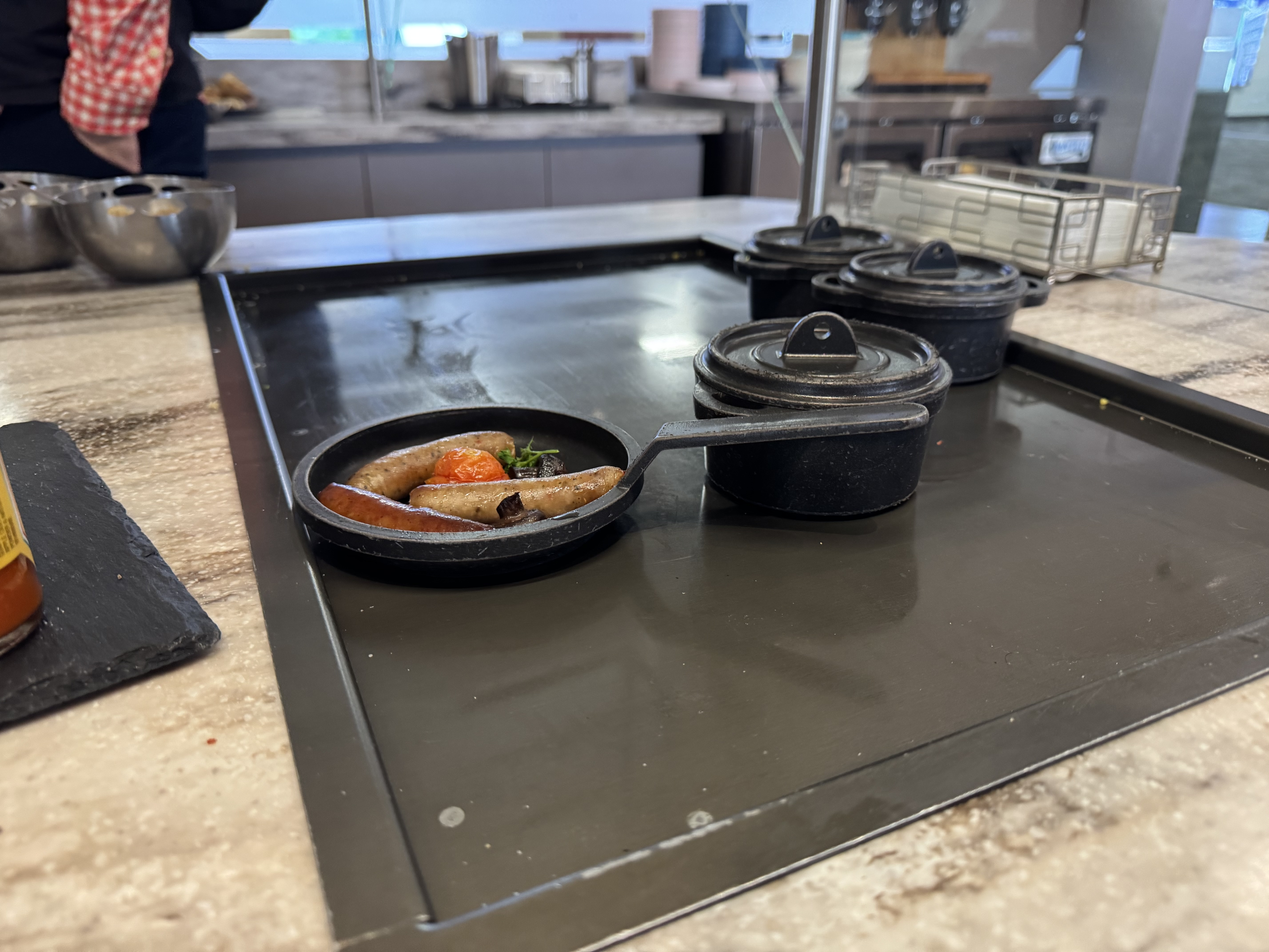Escape Lounge Centurion Studio Reno RNO hot dishes Escape Lounge Centurion Studio Reno RNO hot dishes