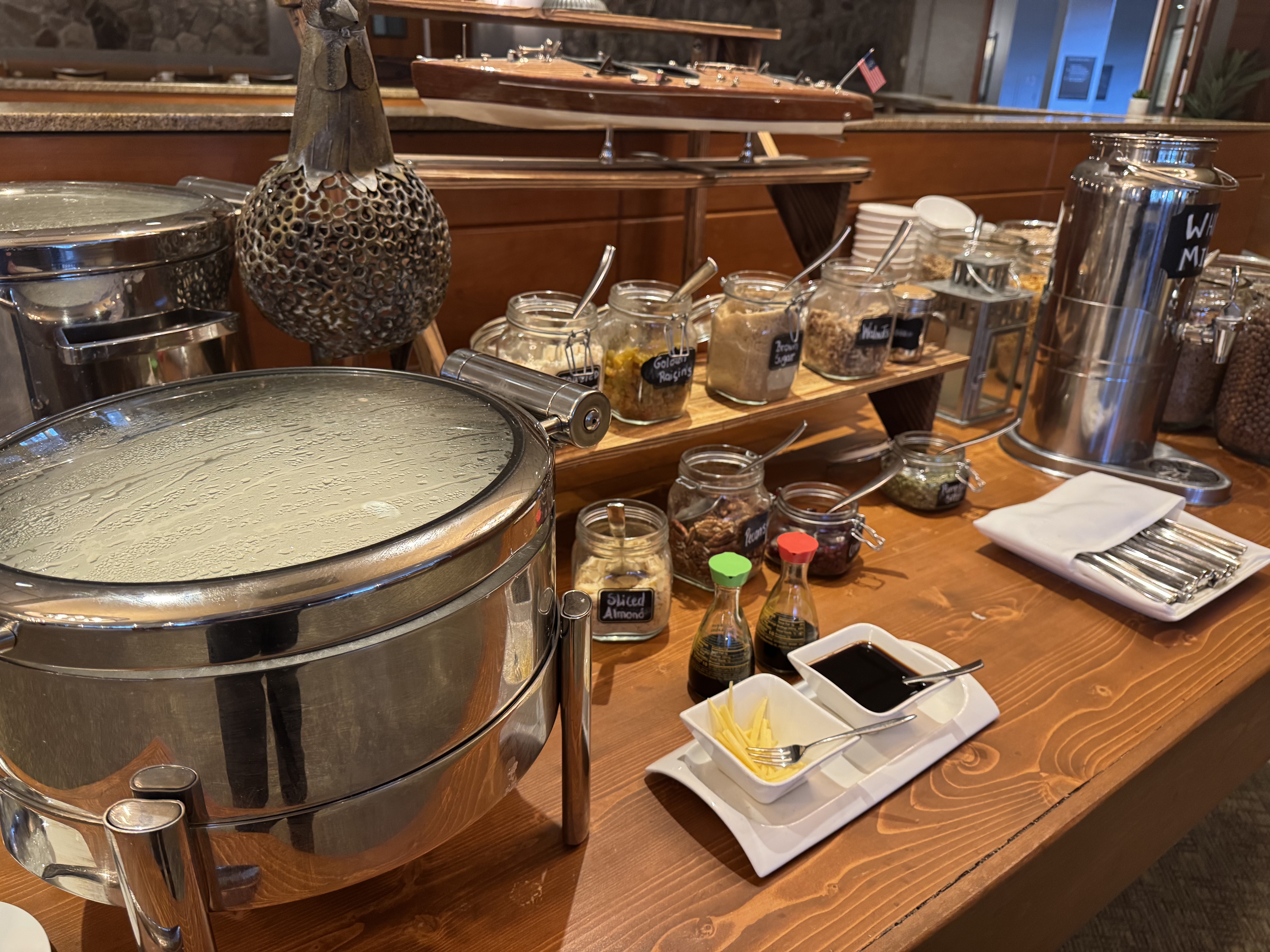 Everline Resort Spa Destination Hyatt Cascades breakfast buffet oatmeal
