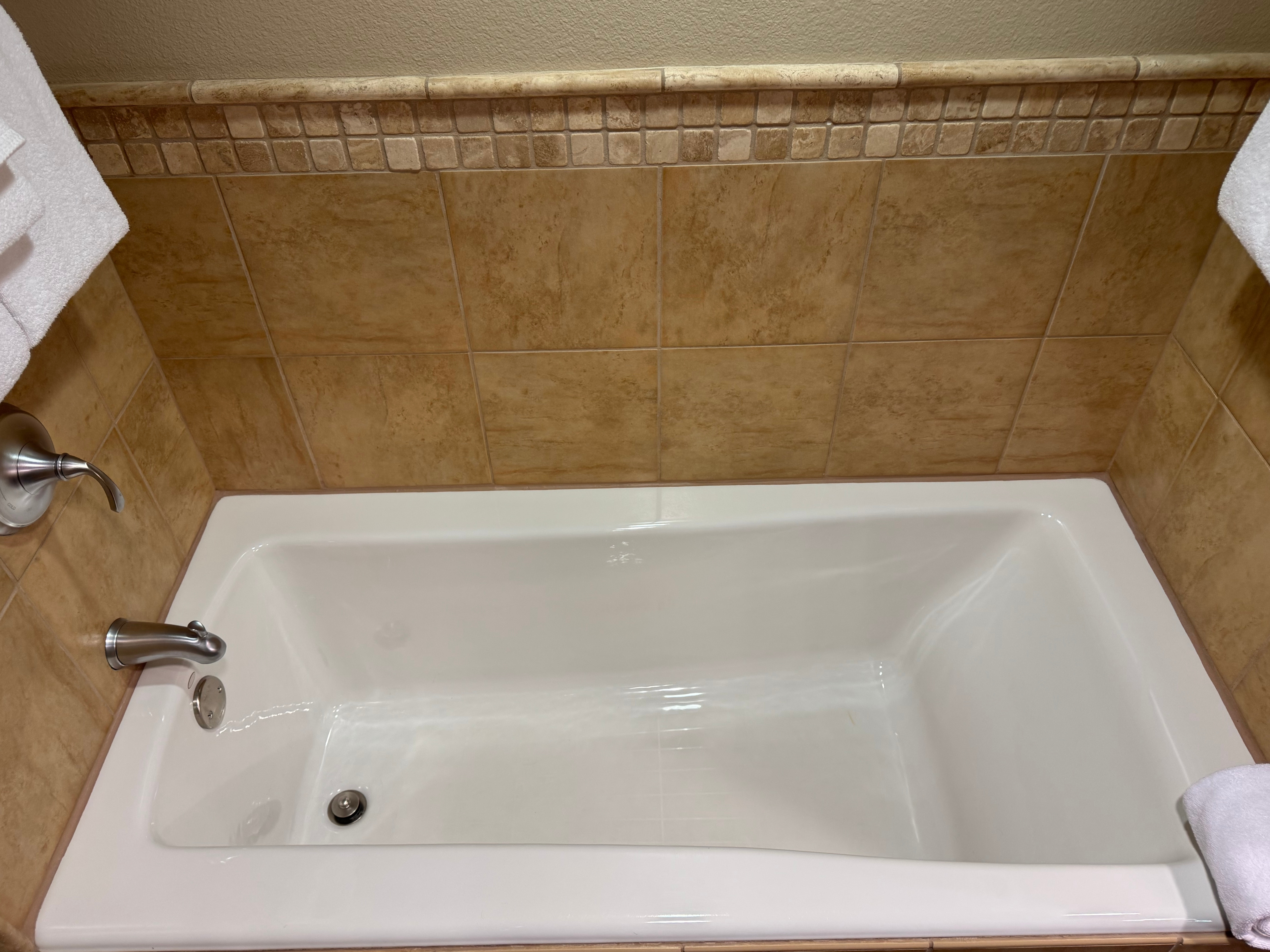 Everline Resort Spa Destination Hyatt Fireplace Suite Valley View bath tub