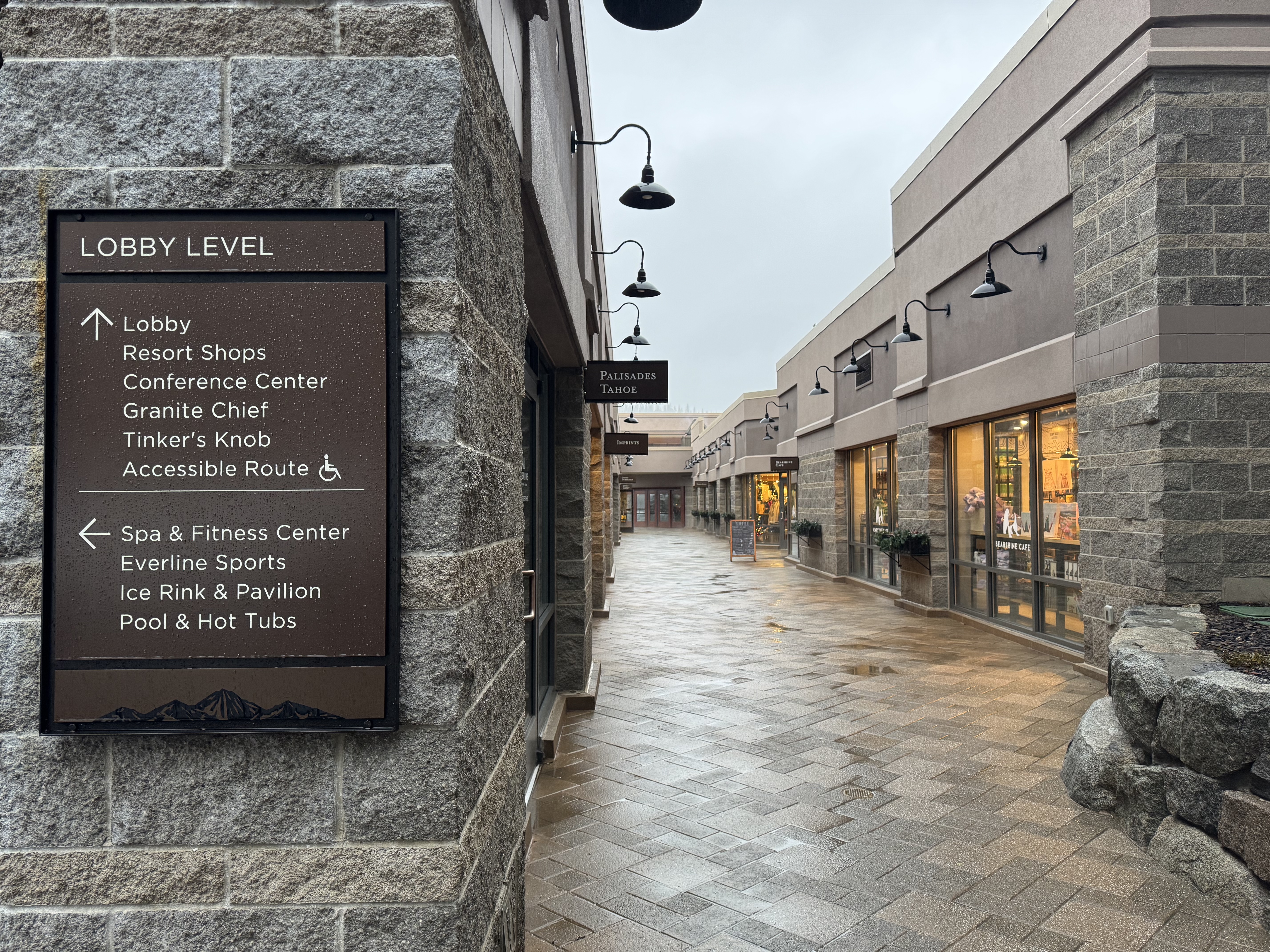 Everline Resort Spa Destination Hyatt shopping area sign