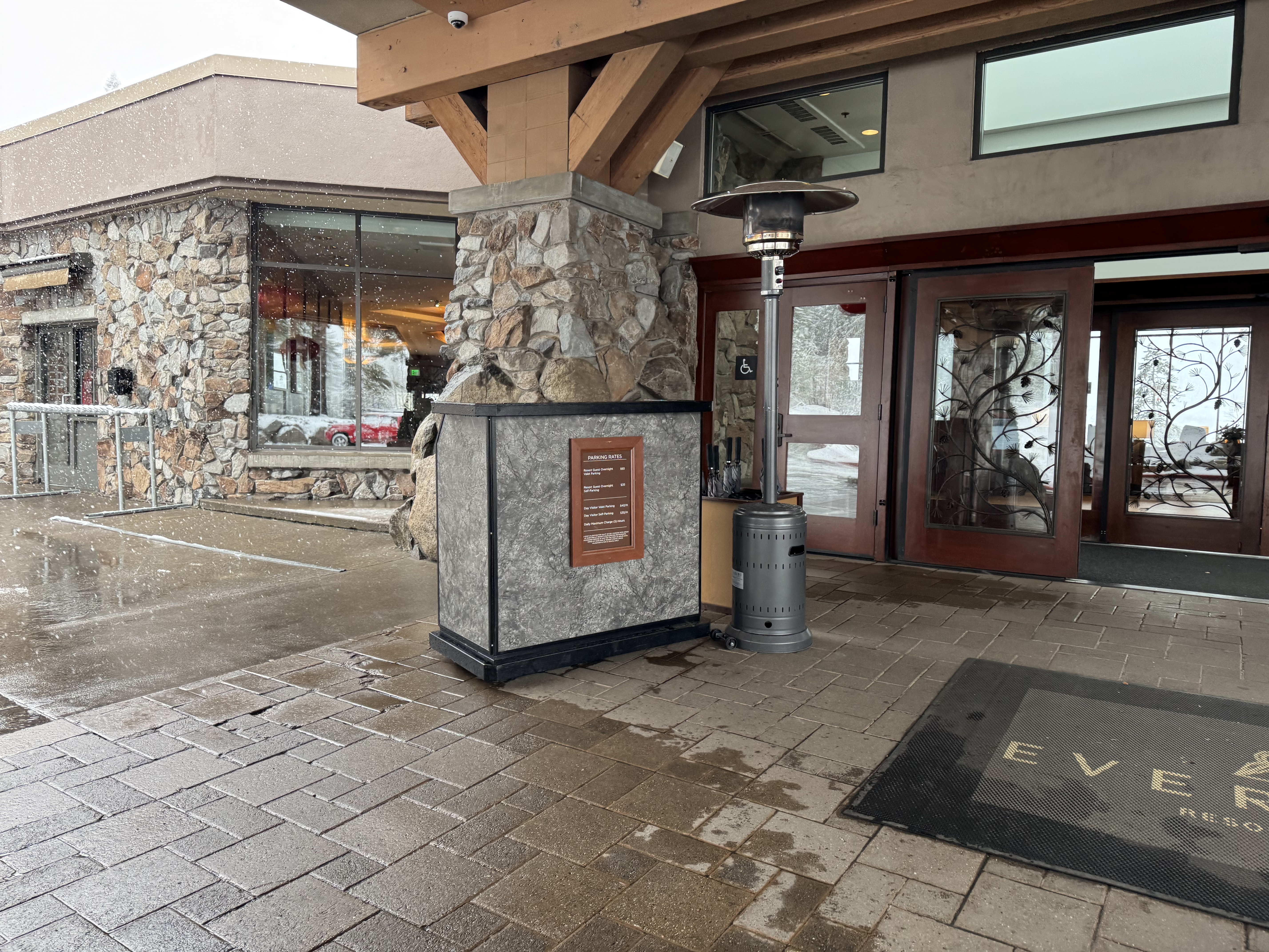 Everline Resort Spa Destination Hyatt valet stand