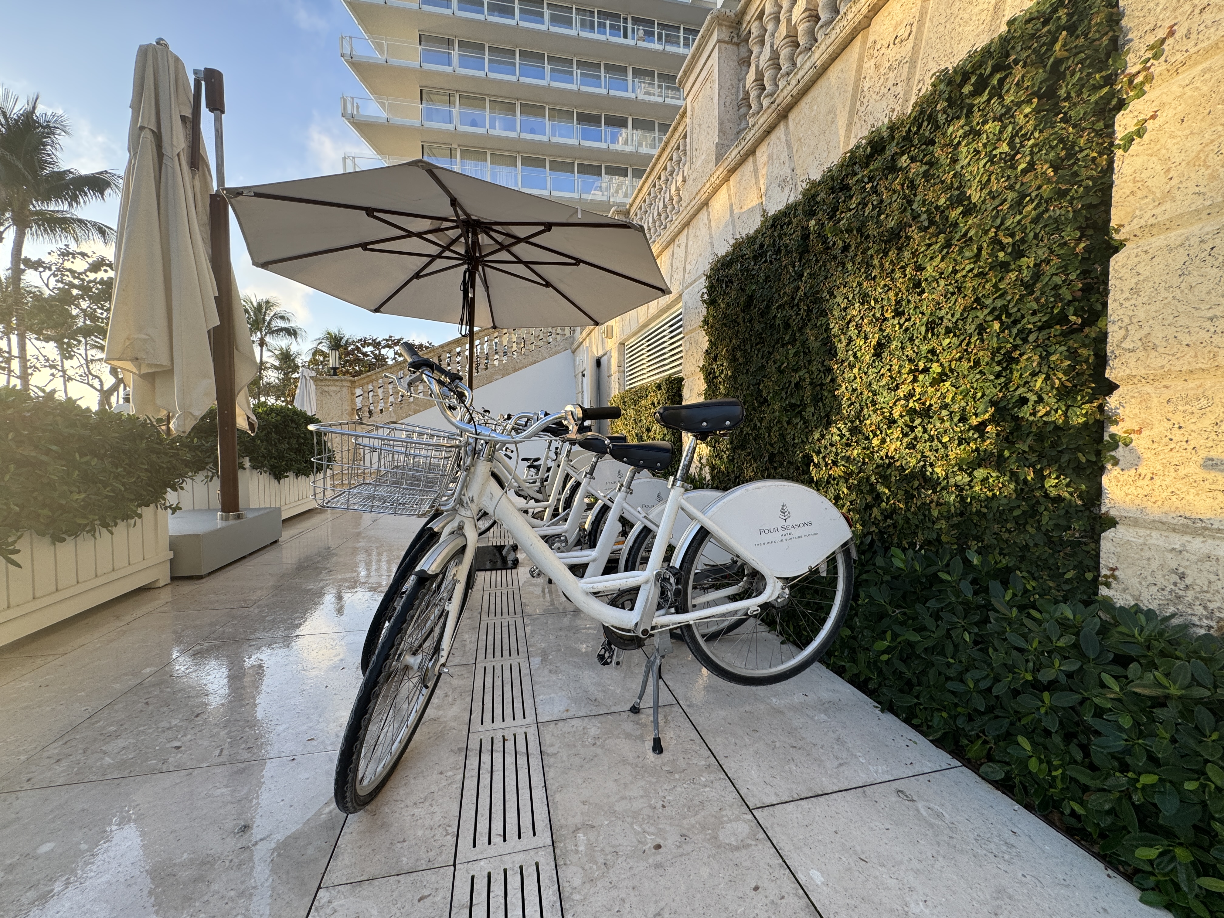 Four Seasons Surf Club bicycle Four Seasons Surf Club bicycle