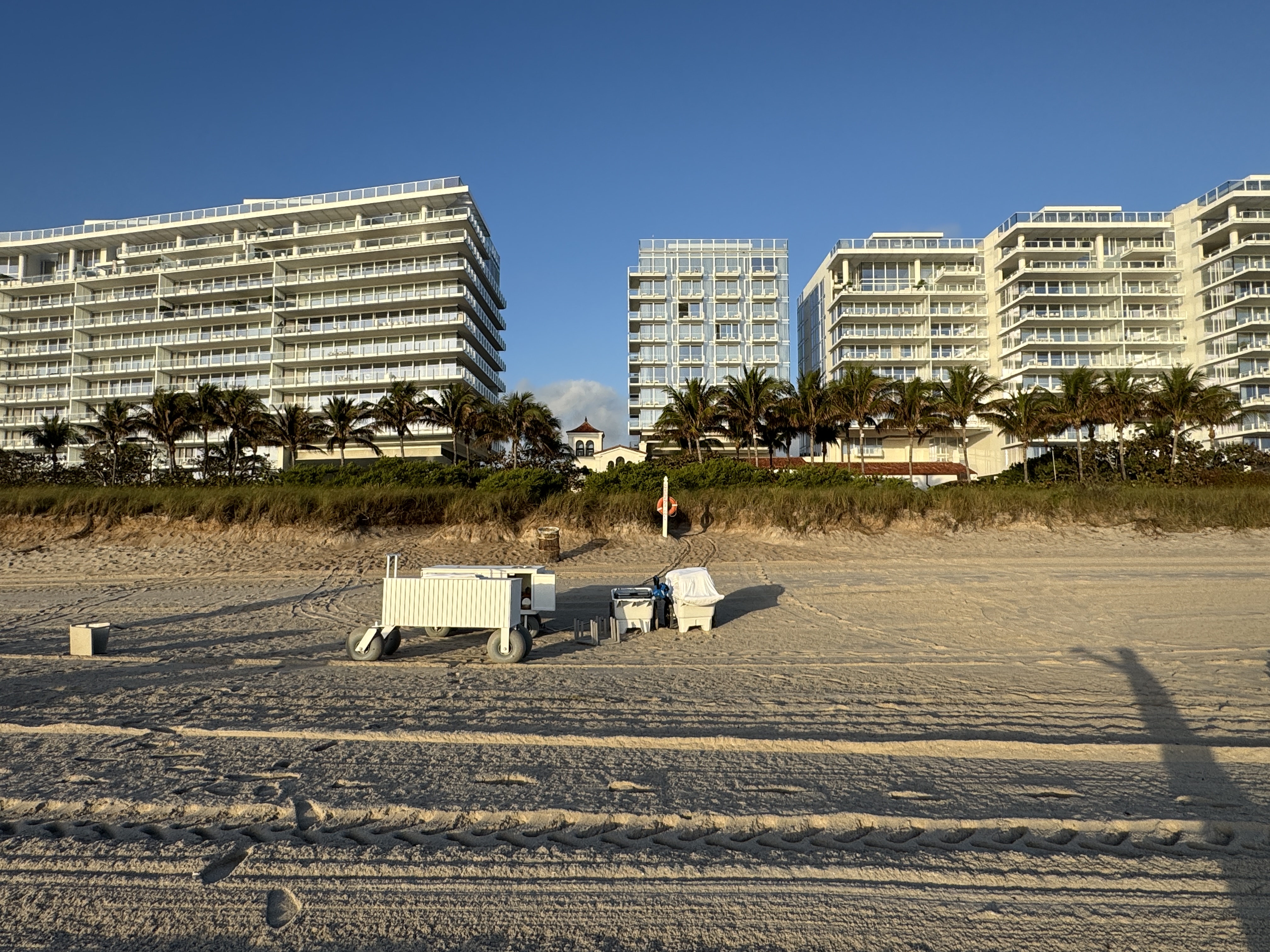 Four Seasons Surf Club Beach Angle Four Seasons Surf Club Beach Angle