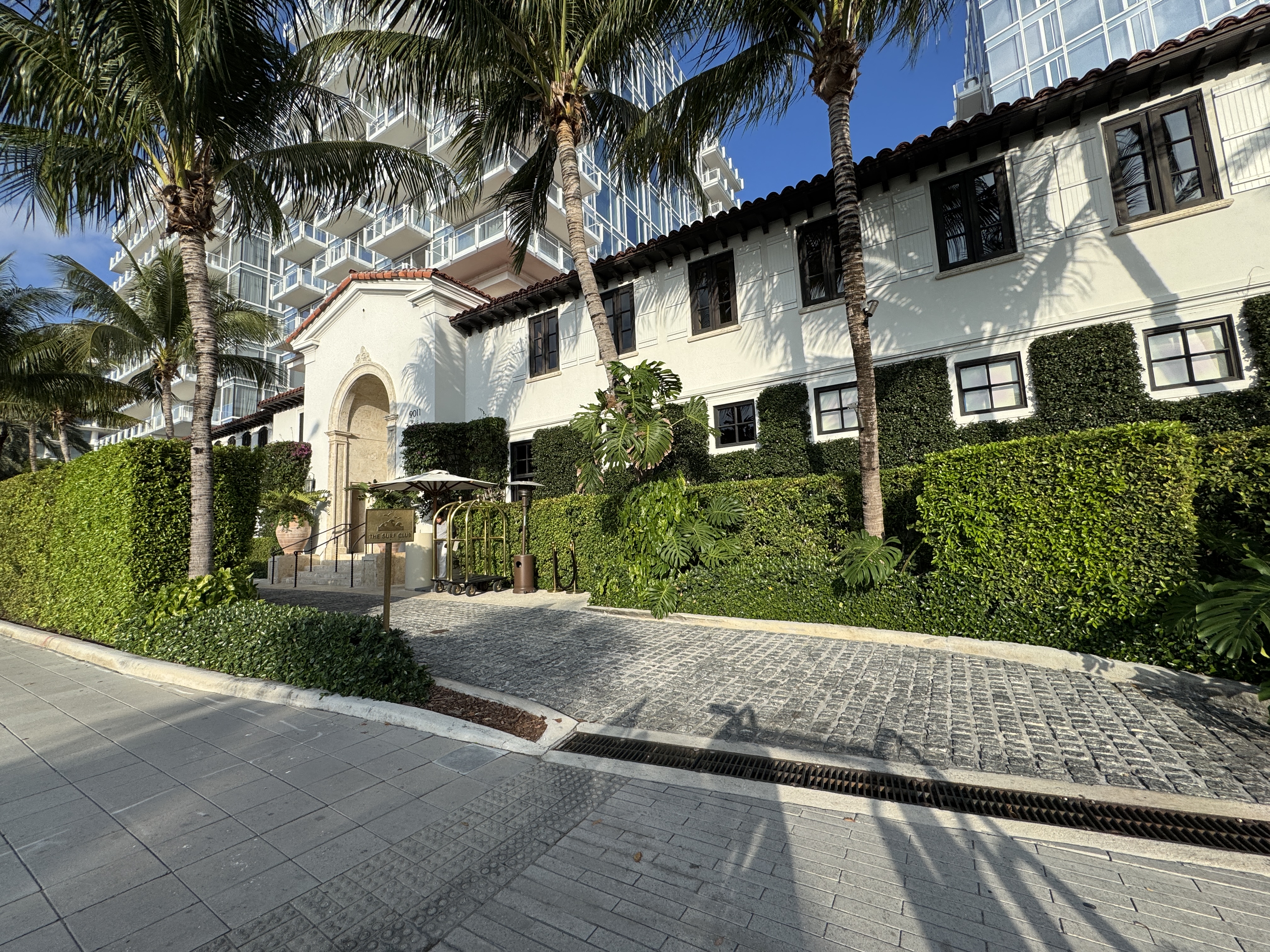 Four Seasons Surf Club member entrance Four Seasons Surf Club member entrance