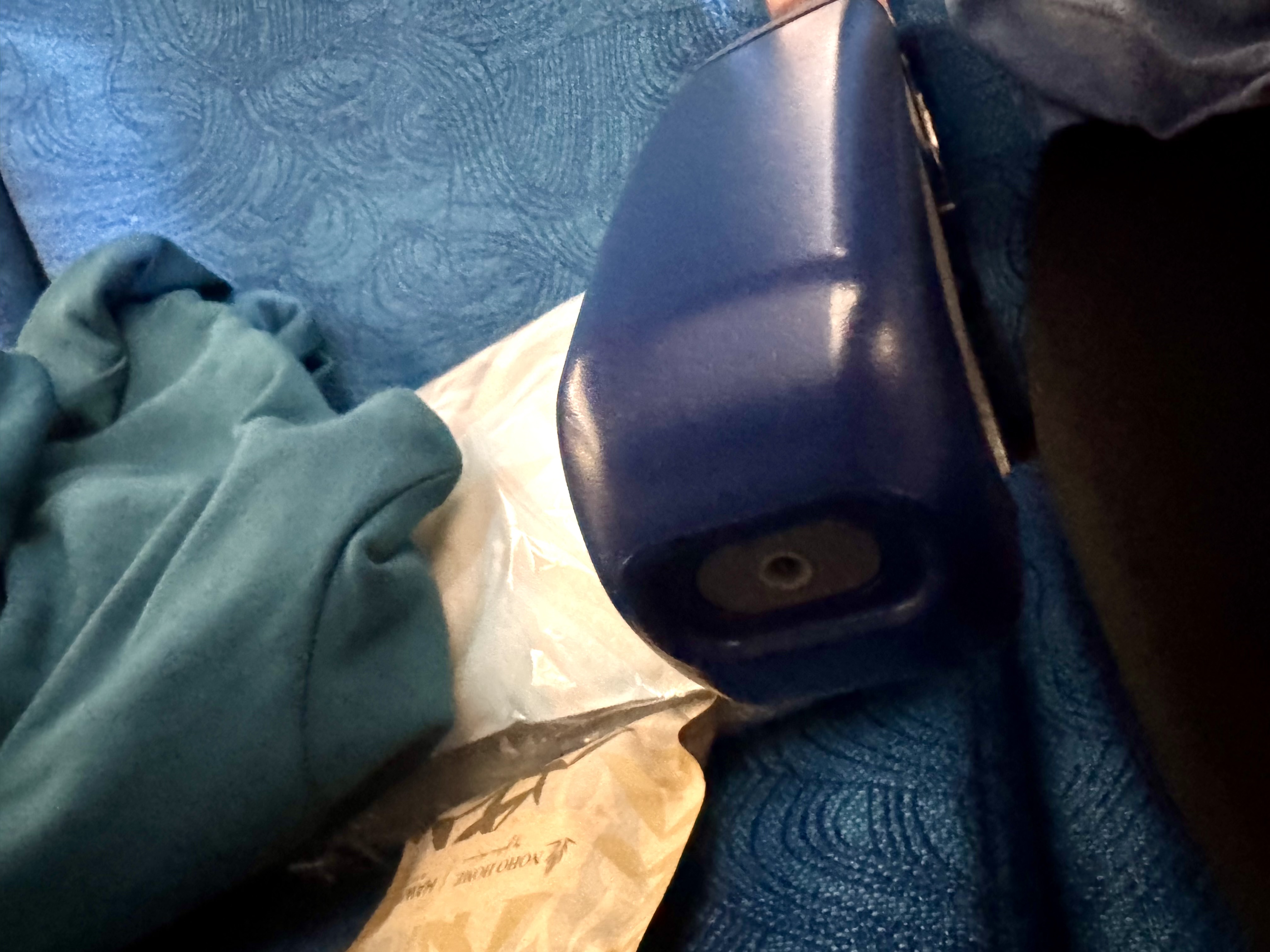 Hawaiian Airlines Headphone Jack