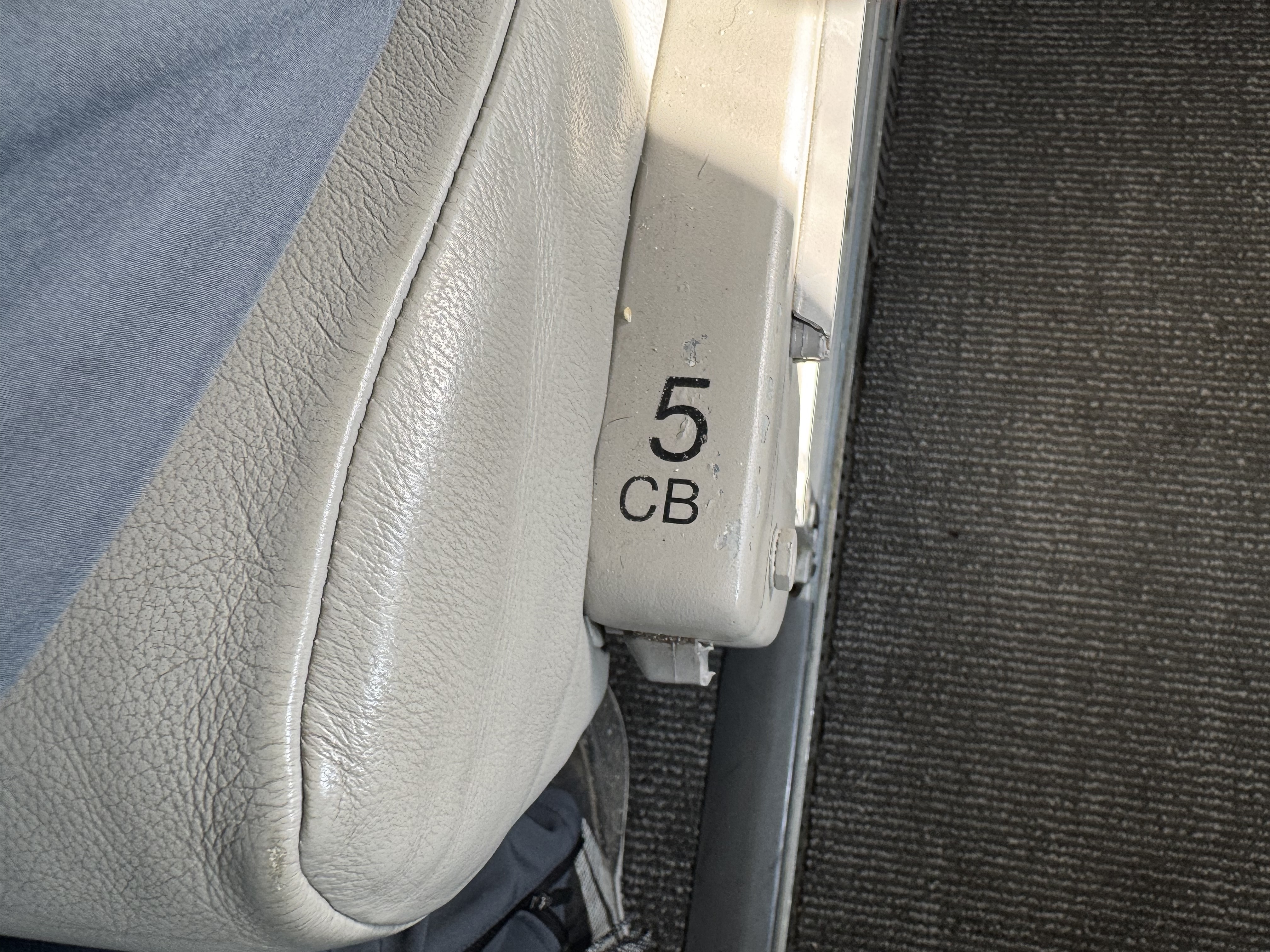 JSX Embraer ERJ135 seat numbers JSX Embraer ERJ135 seat numbers