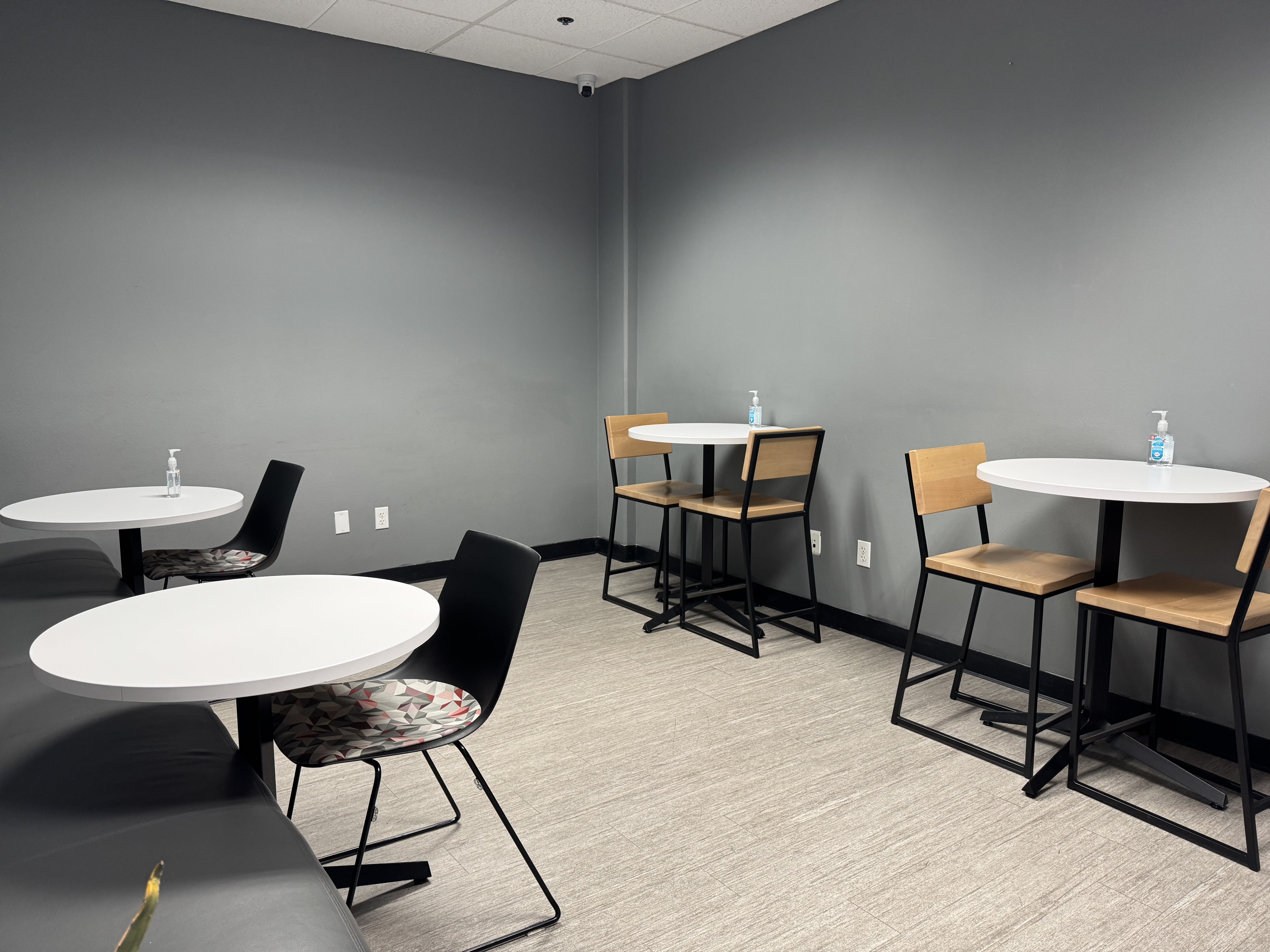 JSX lounge SNA rear room JSX lounge SNA rear room