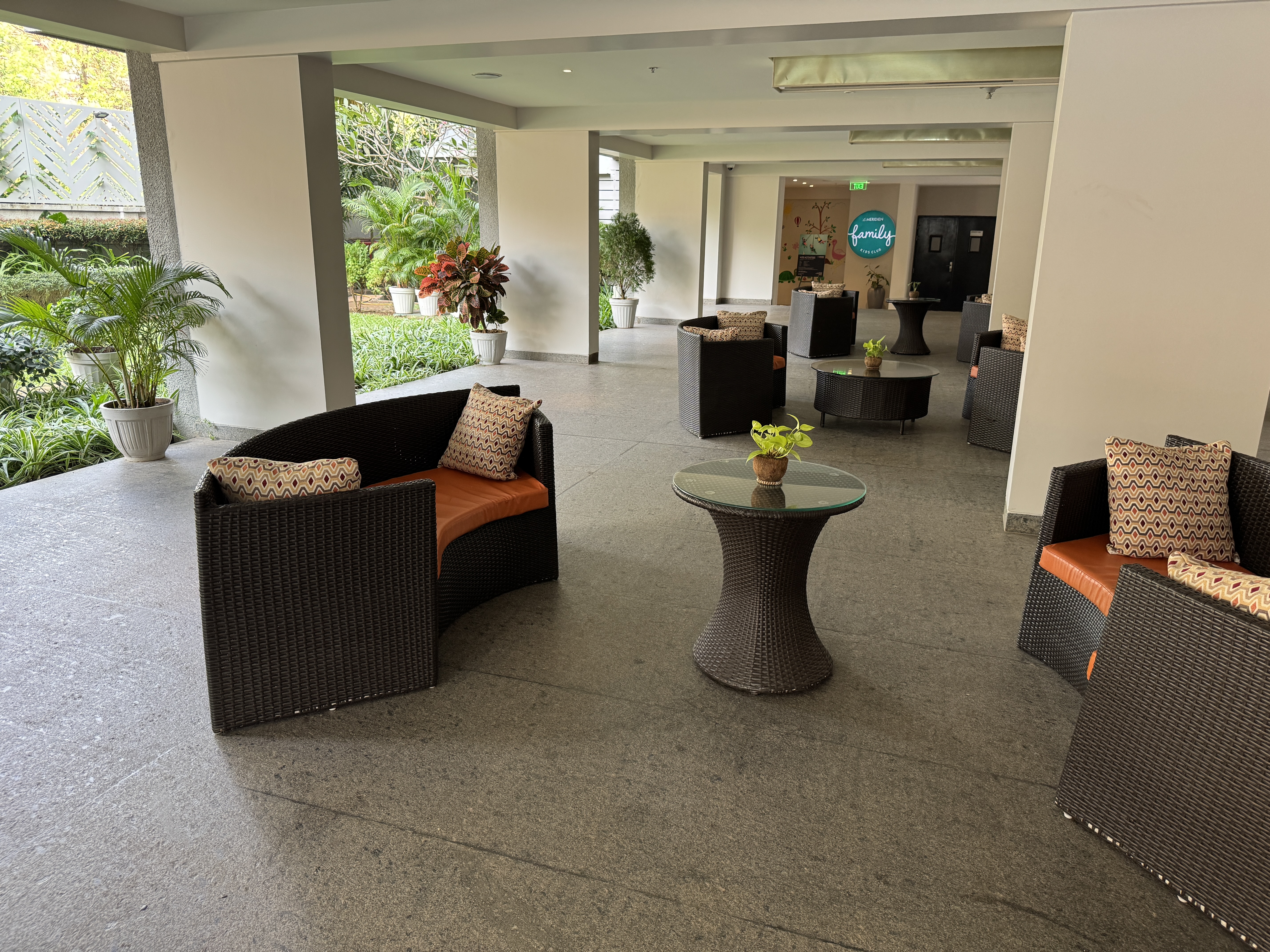 Le Meridien Goa Calangute breezeway seating Le Meridien Goa Calangute breezeway seating