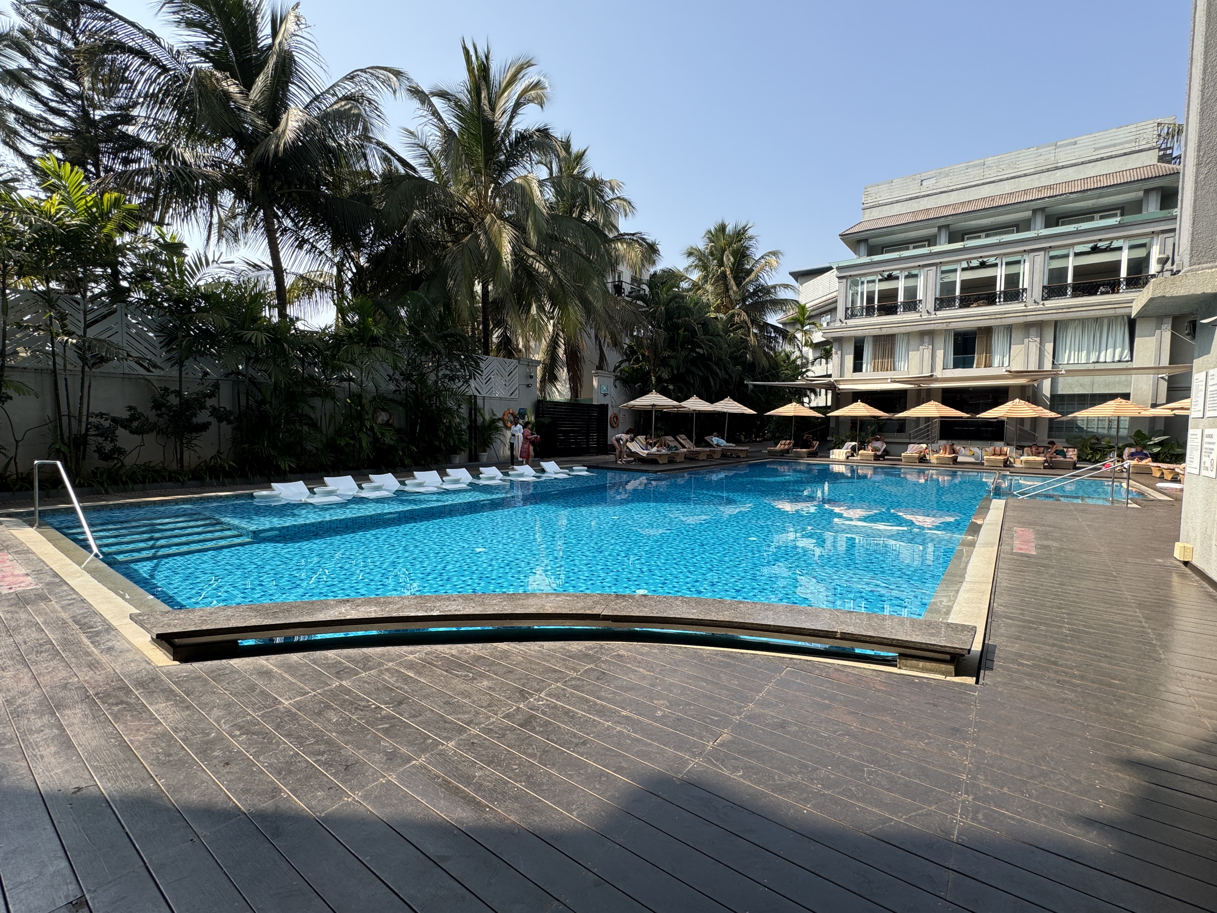 Le Meridien Goa Calangute pool Le Meridien Goa Calangute pool
