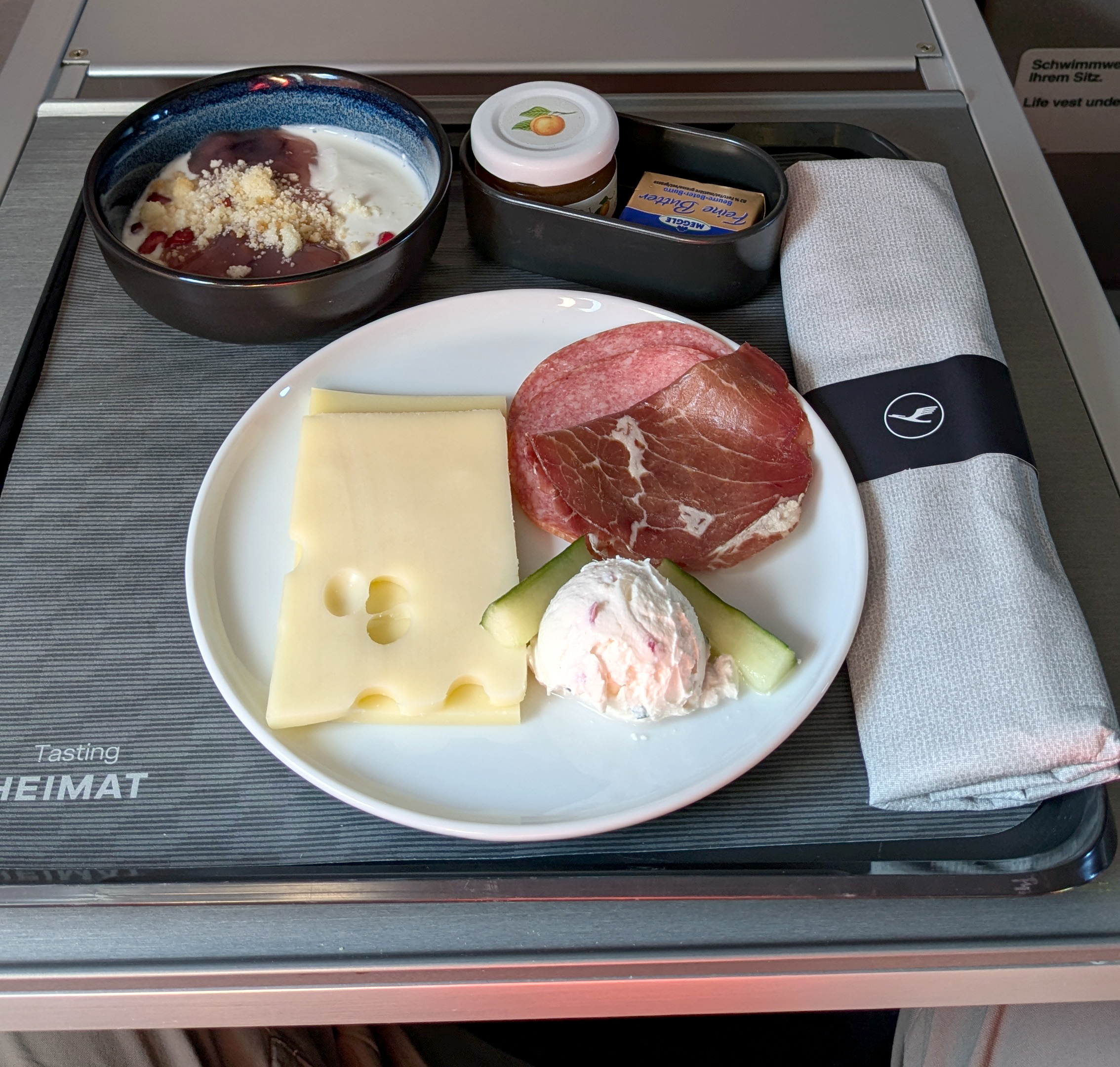 Lufthansa Short Haul Biz Class Meal Lufthansa Short Haul Biz Class Meal