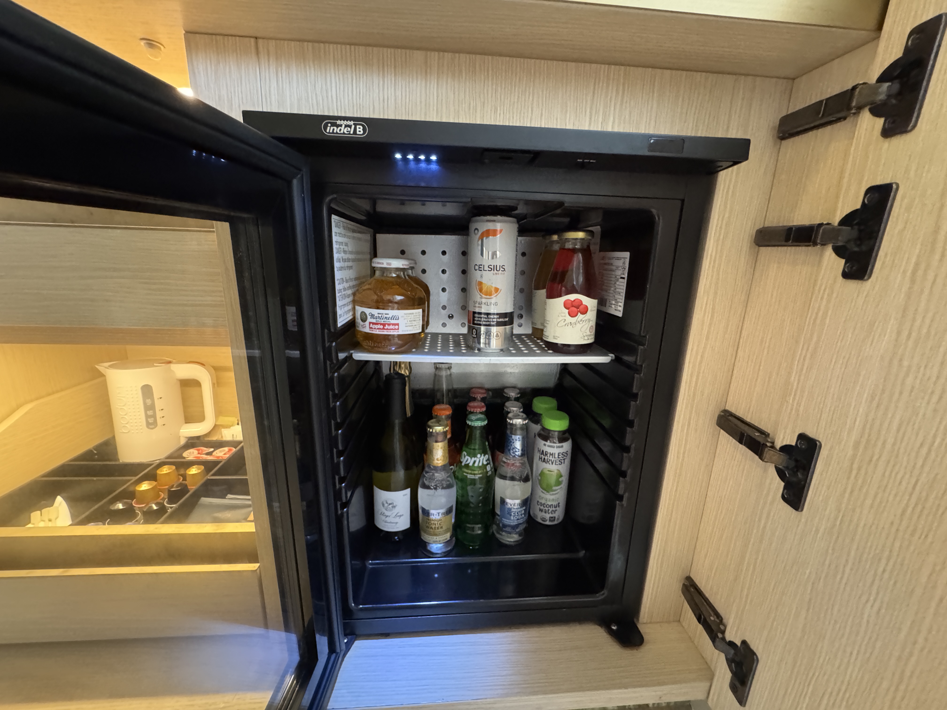 Minifridge Four Seasons Surf Club Minifridge Four Seasons Surf Club