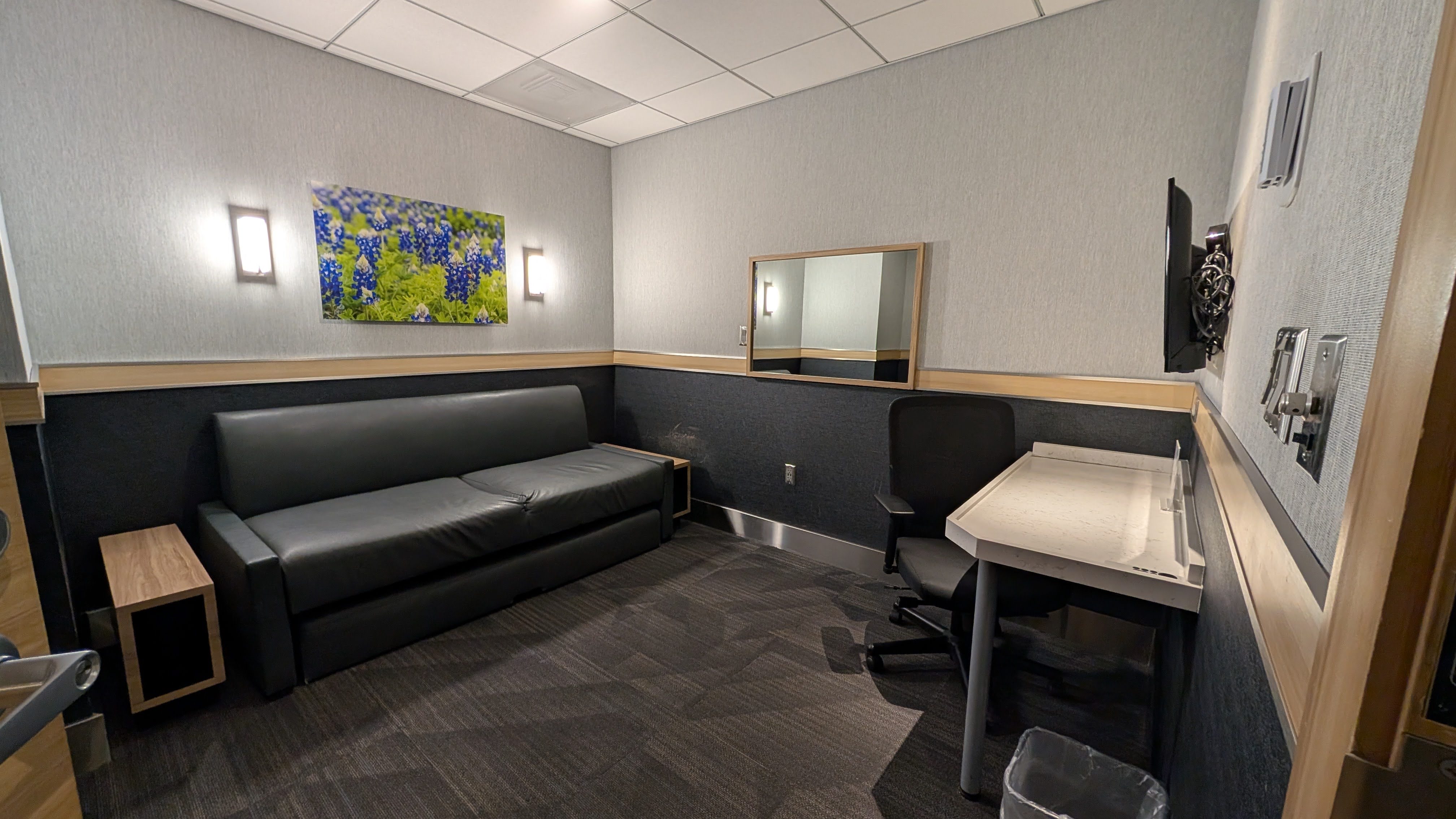 Minute Suites Terminal C IAH room Minute Suites Terminal C IAH room