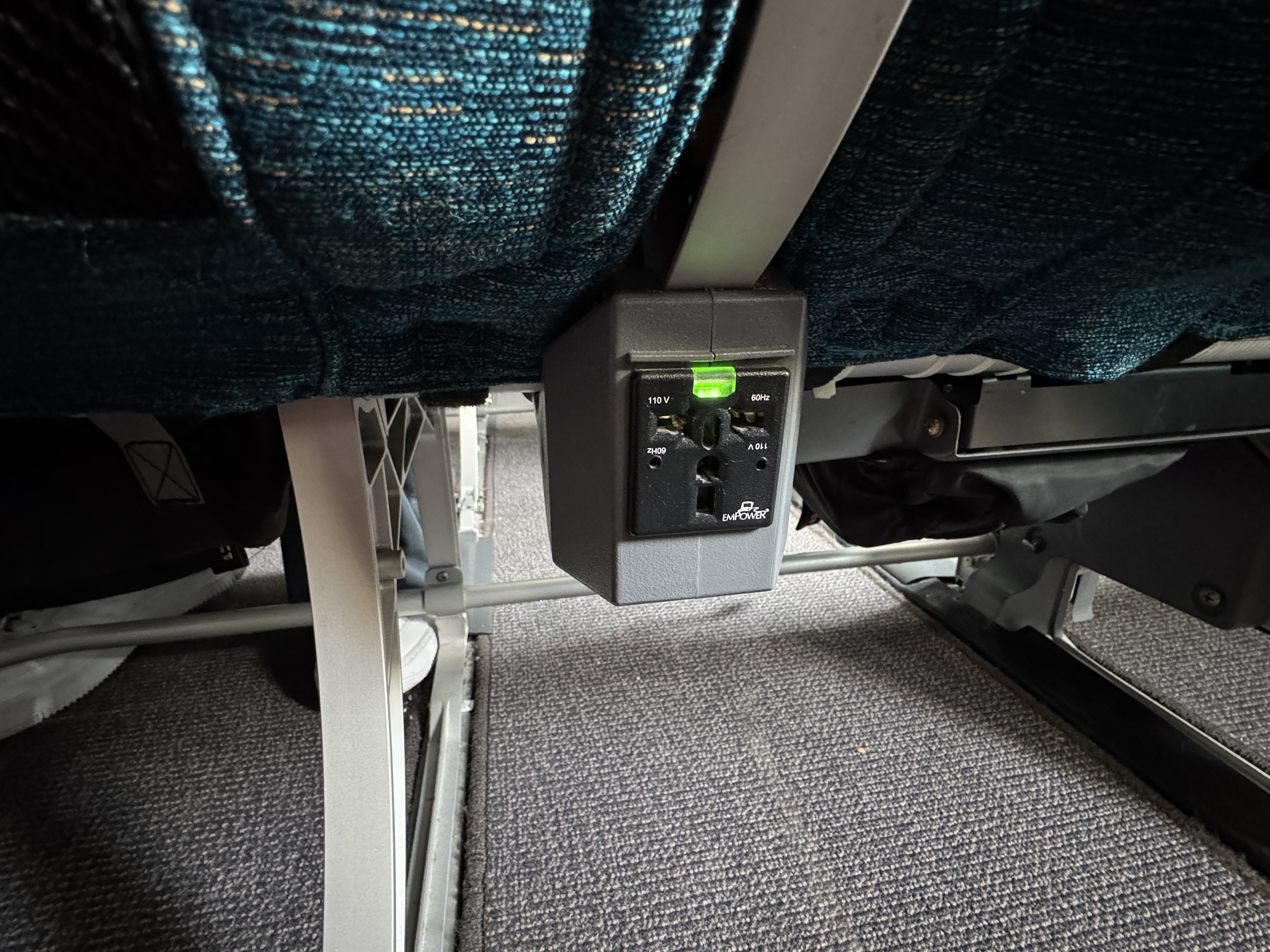 Oman Air GOX MCT 737 power Oman Air GOX MCT 737 power