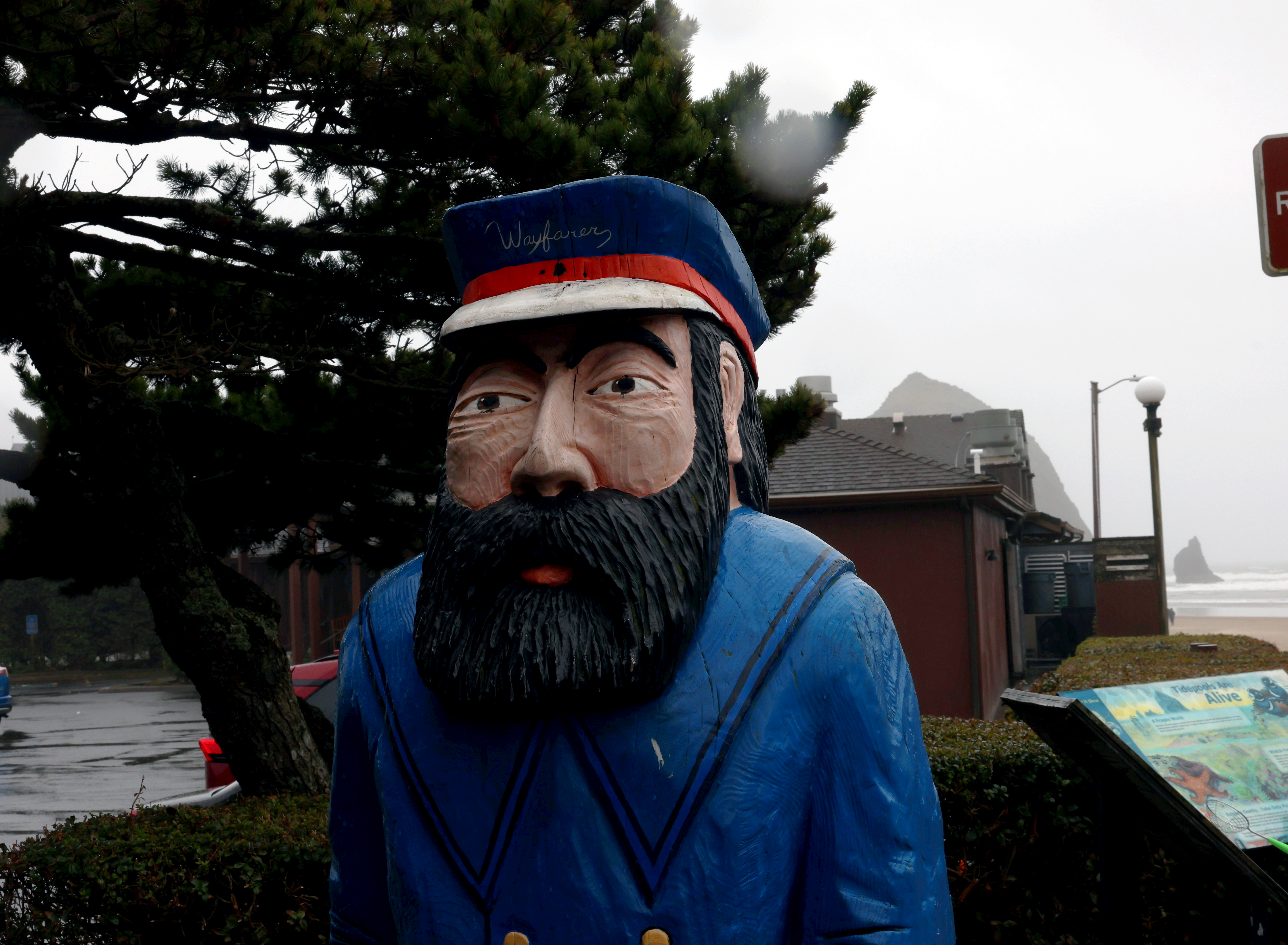 Oregon coast sea captain statue
