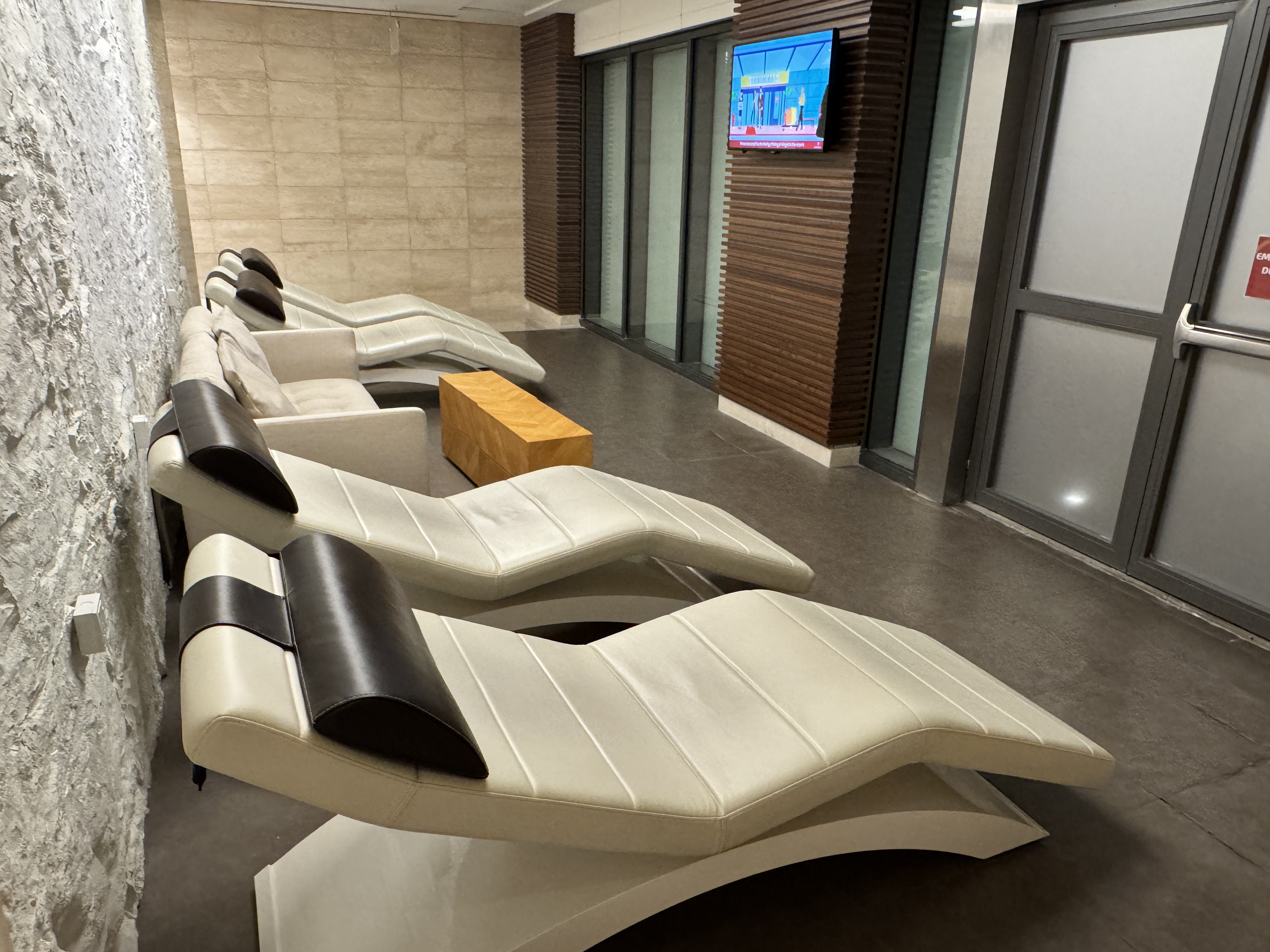 Primeclass Lounge MCT loungers