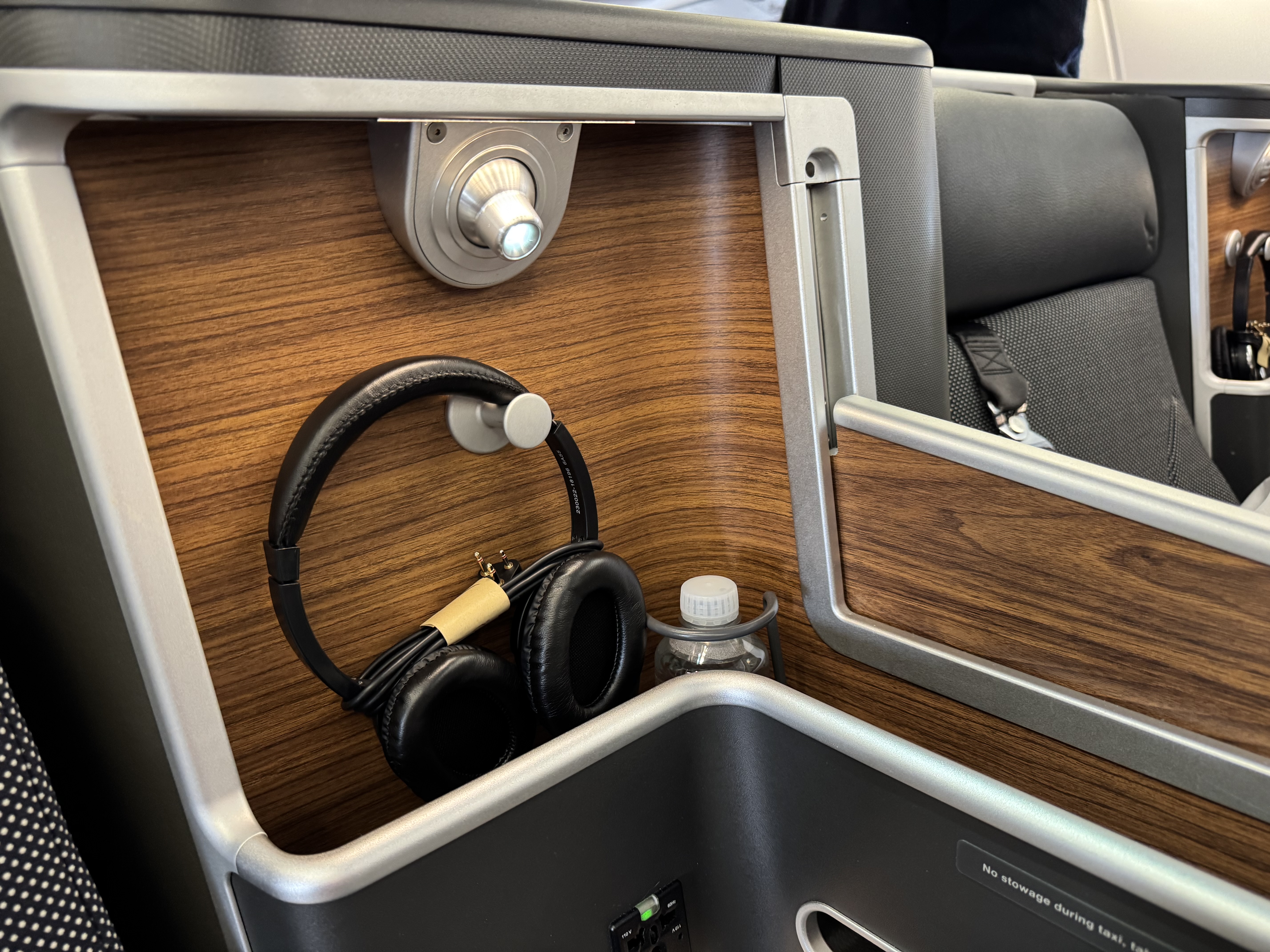Qantas Business Class Headphones