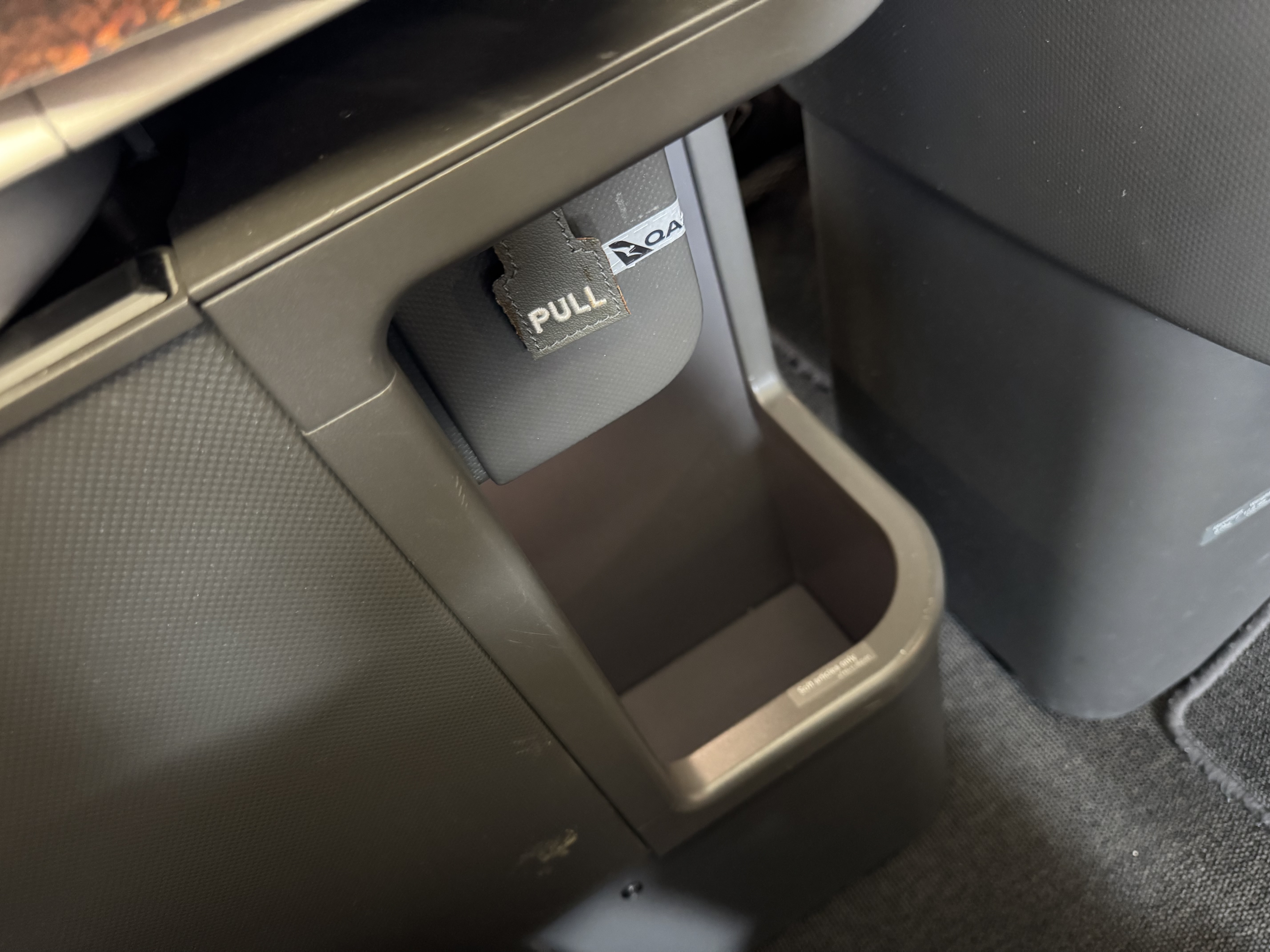 Qantas Business Class Storage