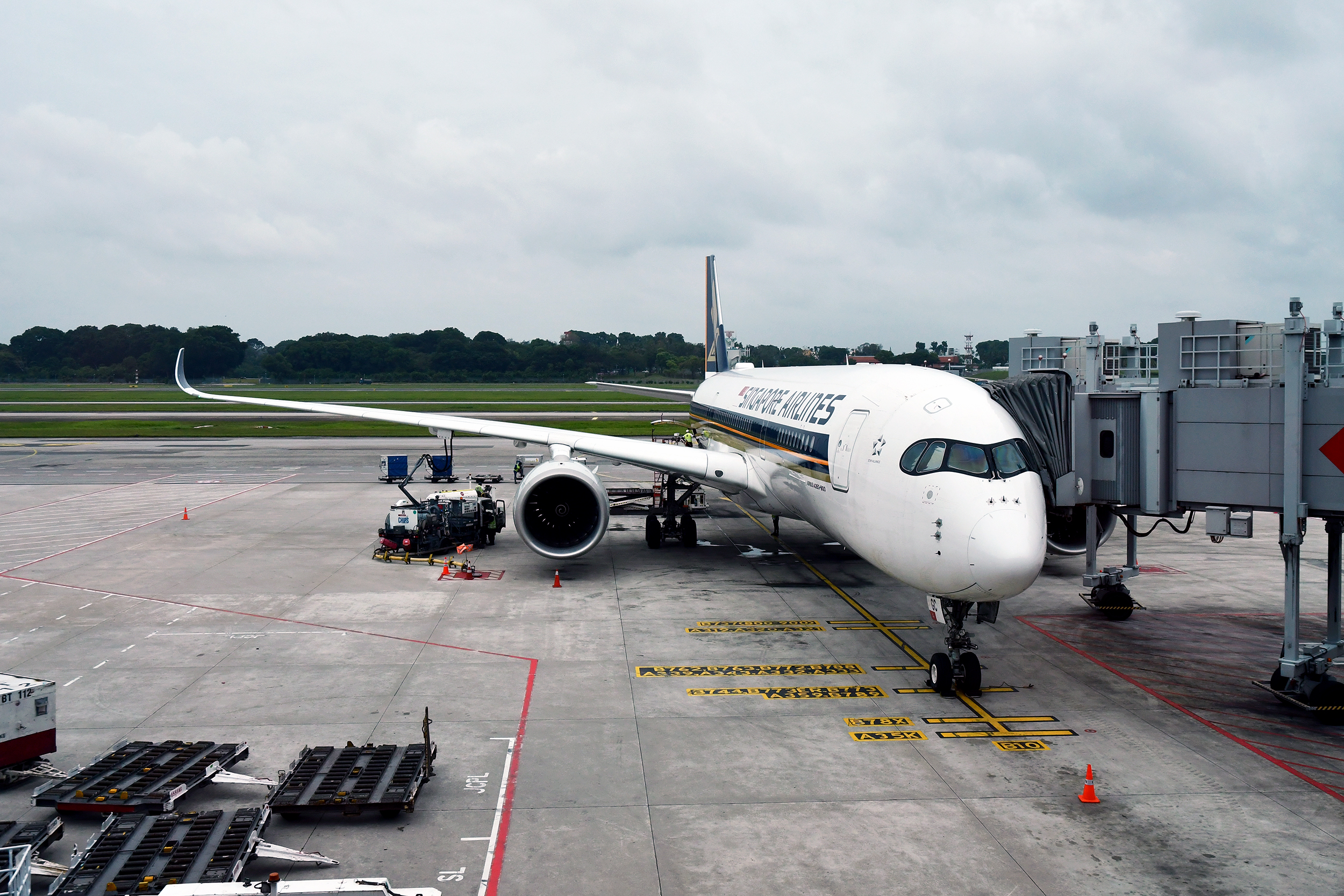 Singapore Airlines A350 ULR Changi gate