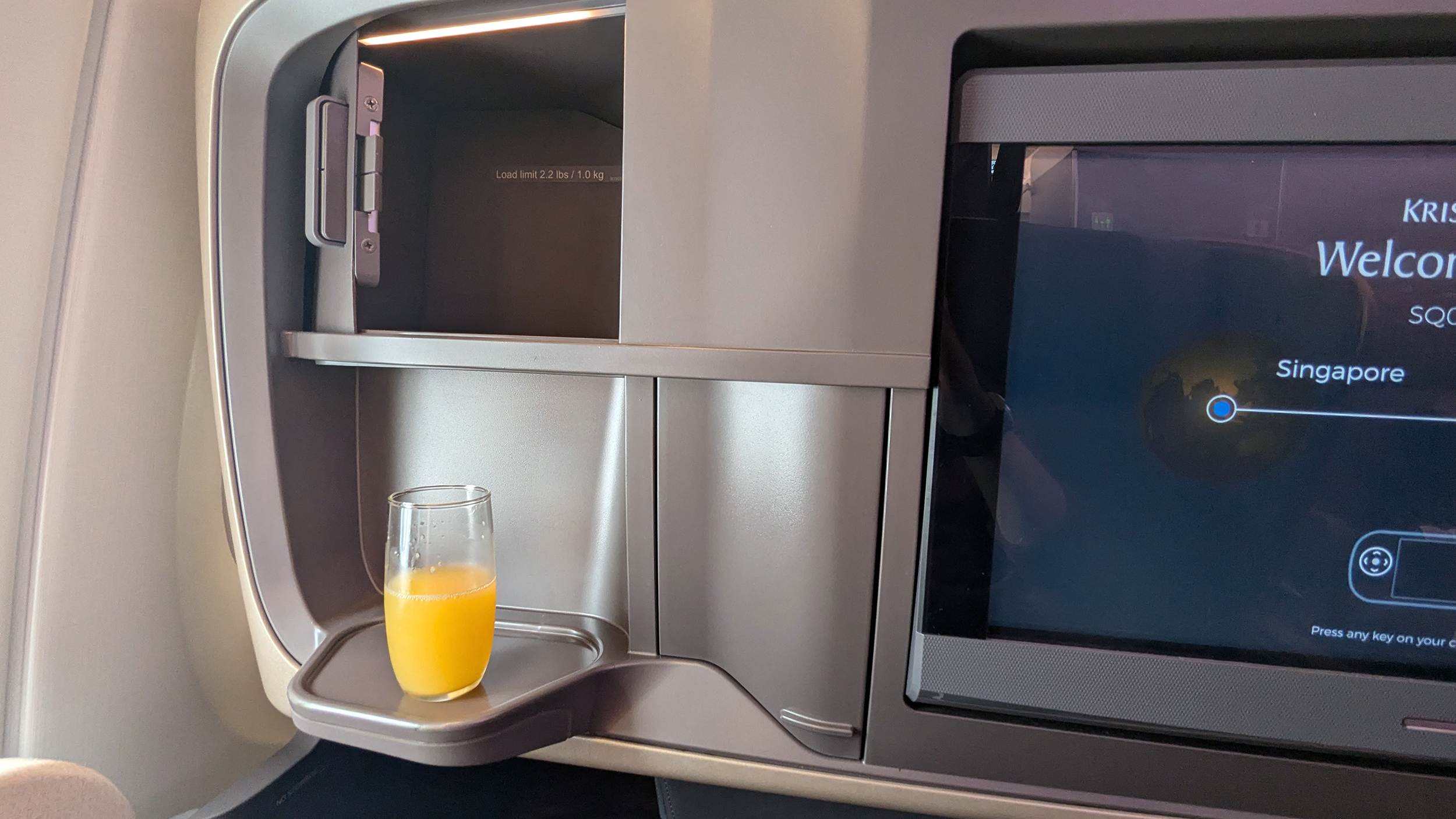 Singapore Airlines A350ULR business class seat storage and shelf