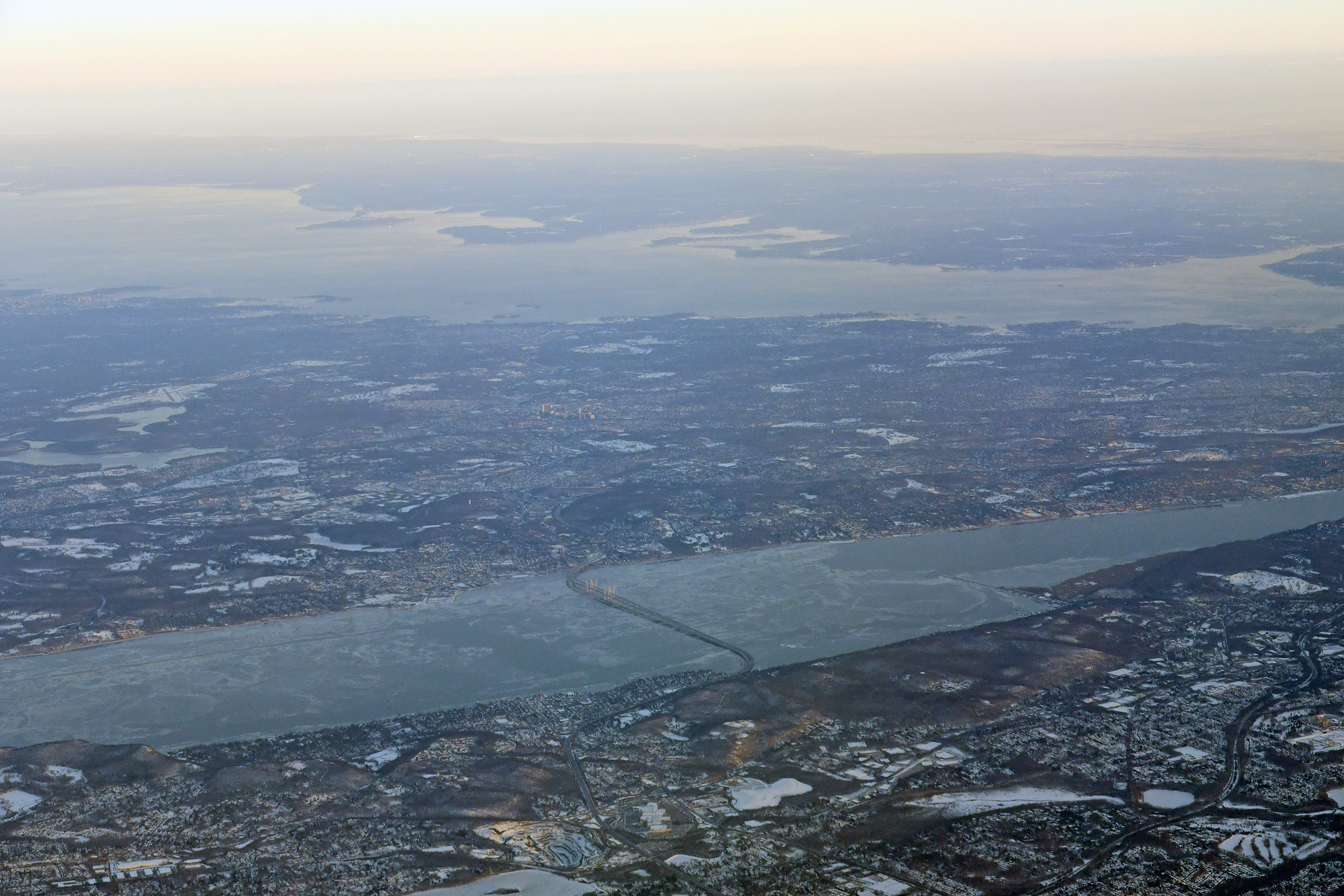 Singapore Airlines SQ24 approach Hudson